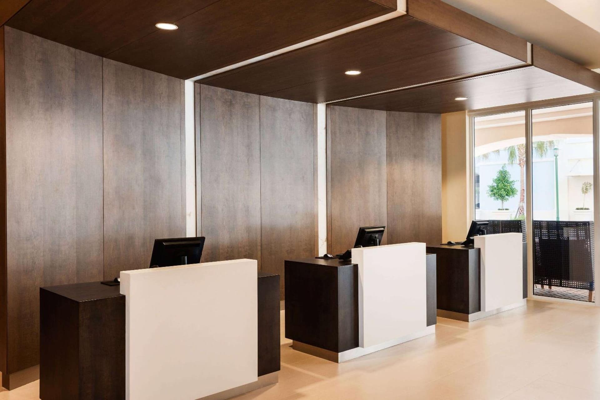 Wyndham Grand Jupiter at Harbourside Place gallery photo in Jupiter, FL — image 152