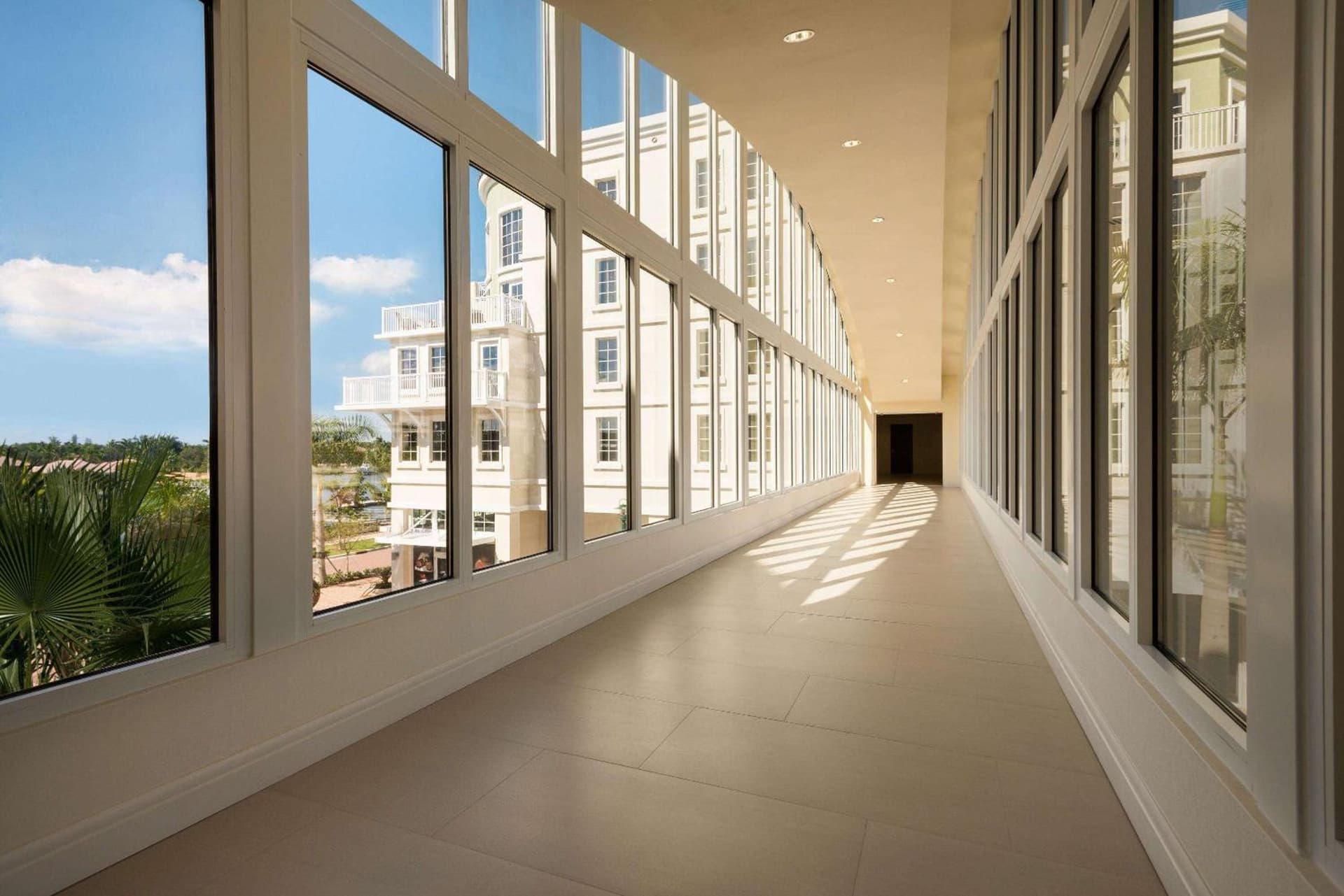 Wyndham Grand Jupiter at Harbourside Place gallery photo in Jupiter, FL — image 11