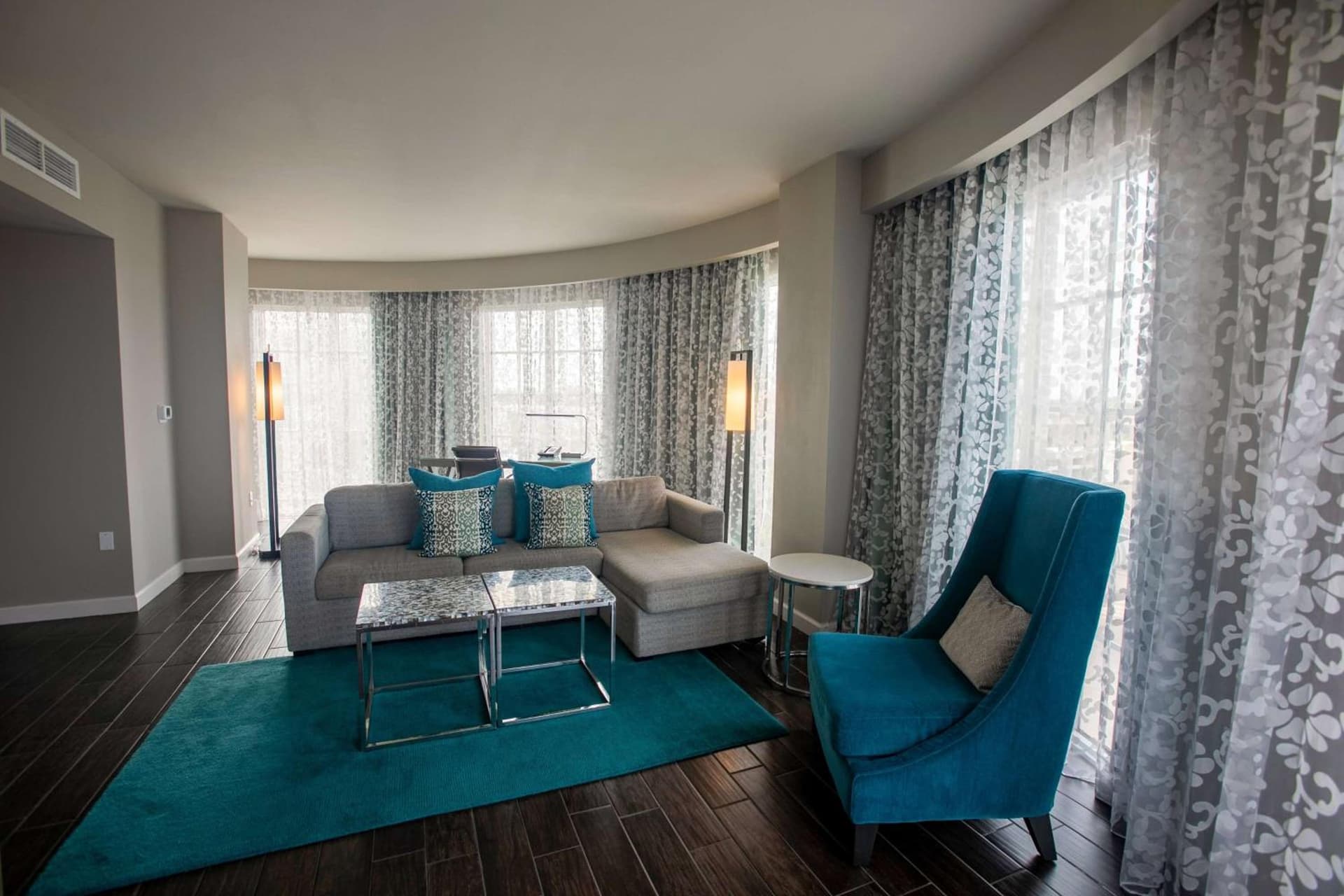 Wyndham Grand Jupiter at Harbourside Place gallery photo in Jupiter, FL — image 82