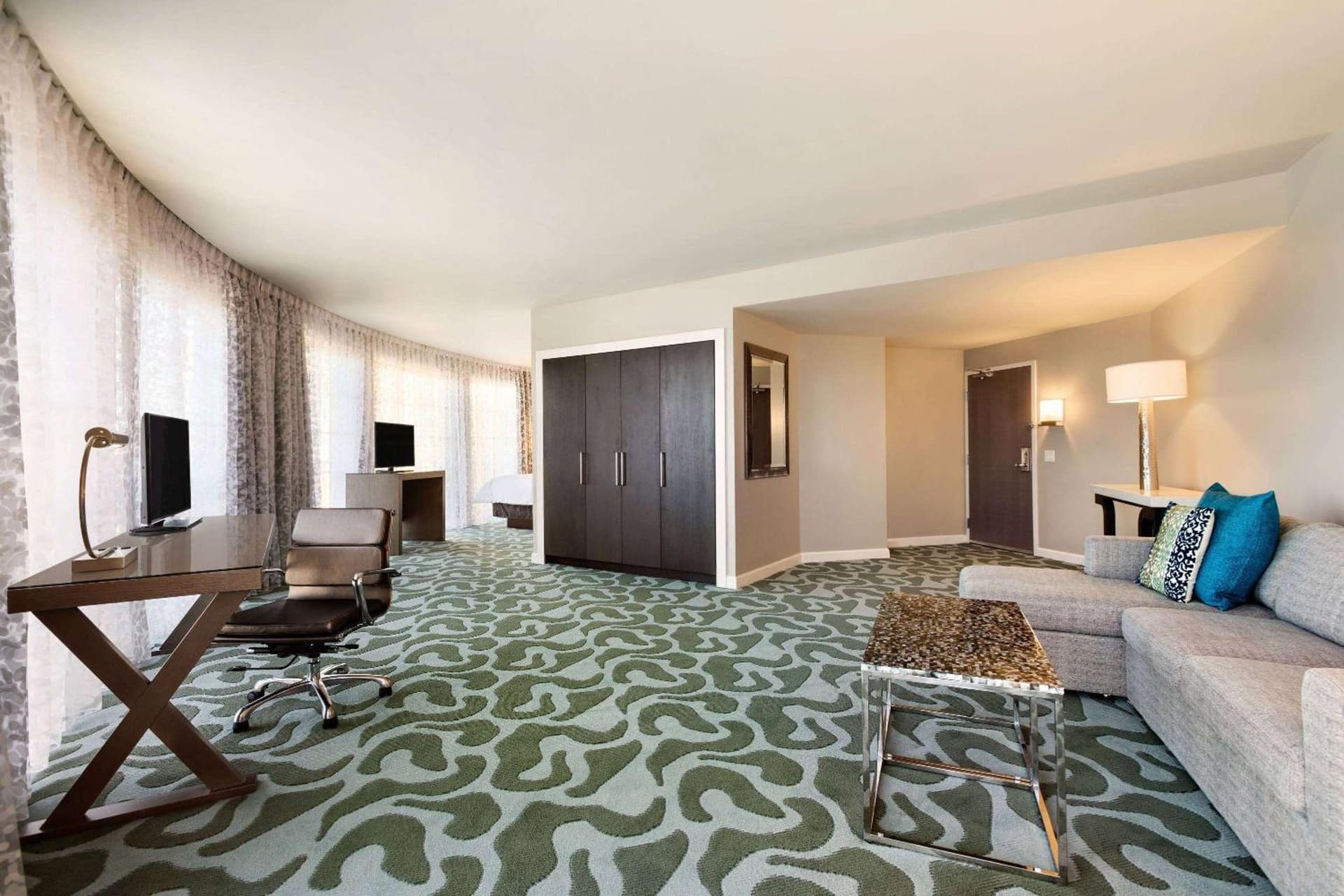 Wyndham Grand Jupiter at Harbourside Place gallery photo in Jupiter, FL — image 114