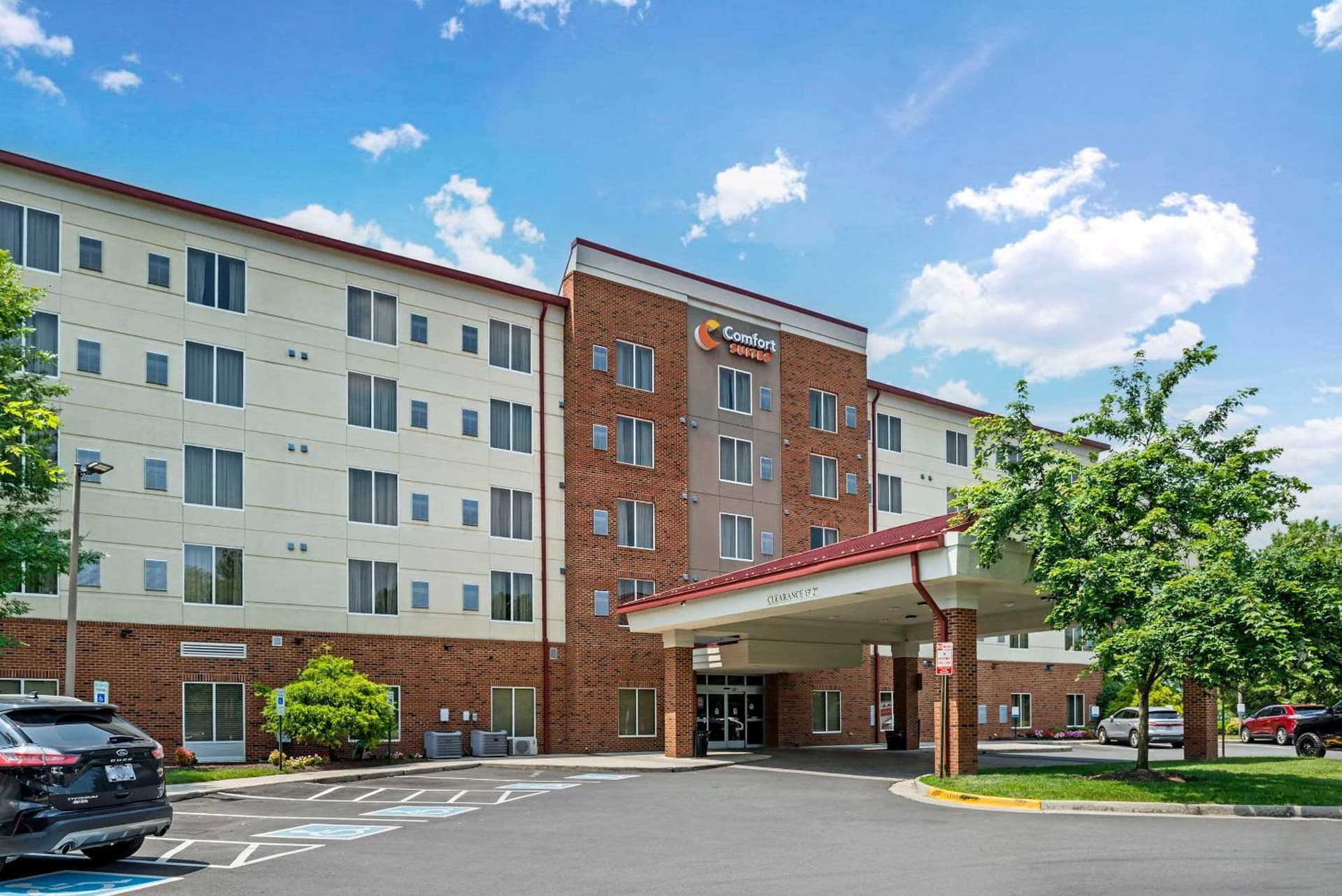 Comfort Suites At Virginia Center Commons gallery photo in Richmond, VA — image 4