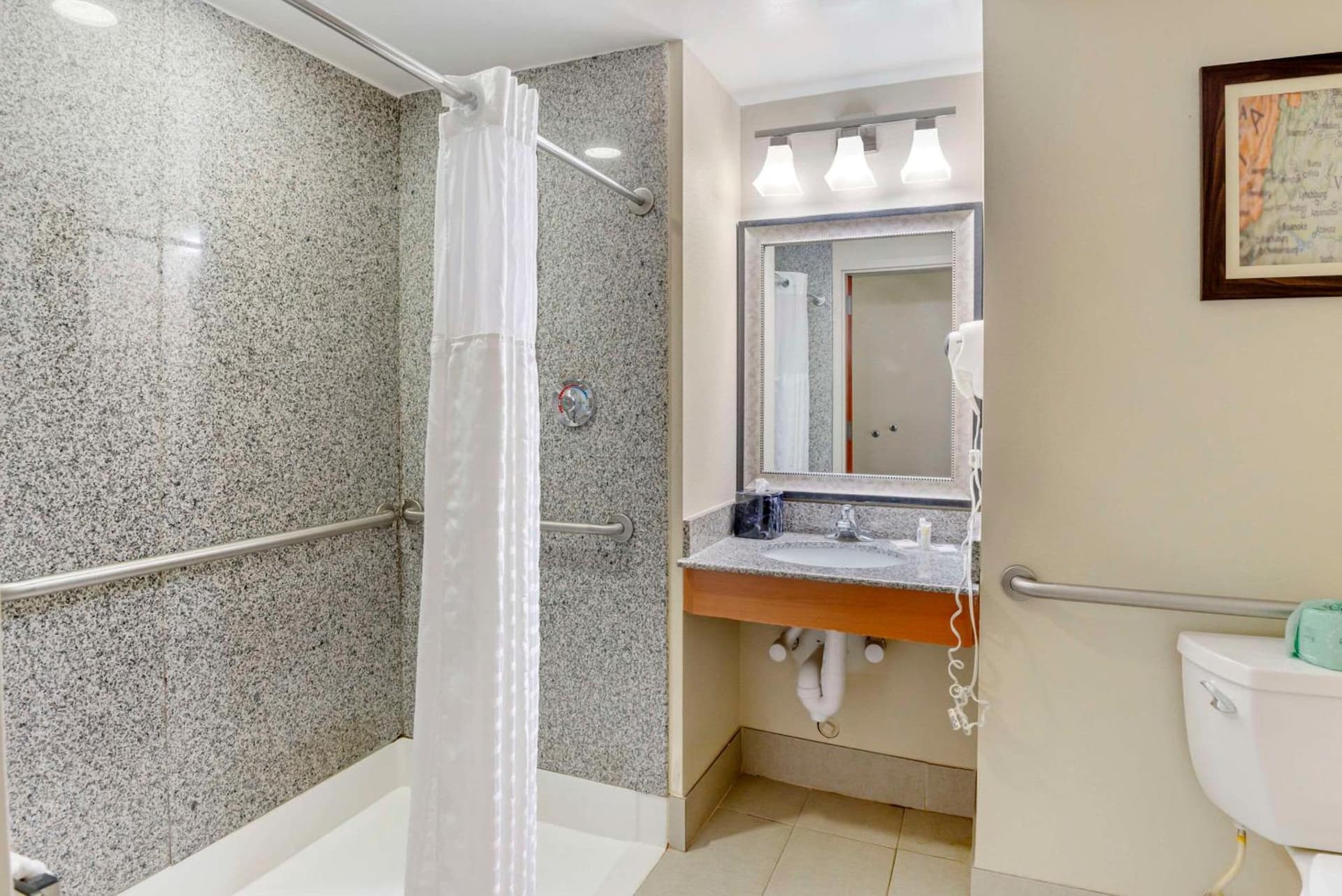 Comfort Suites At Virginia Center Commons gallery photo in Richmond, VA — image 89