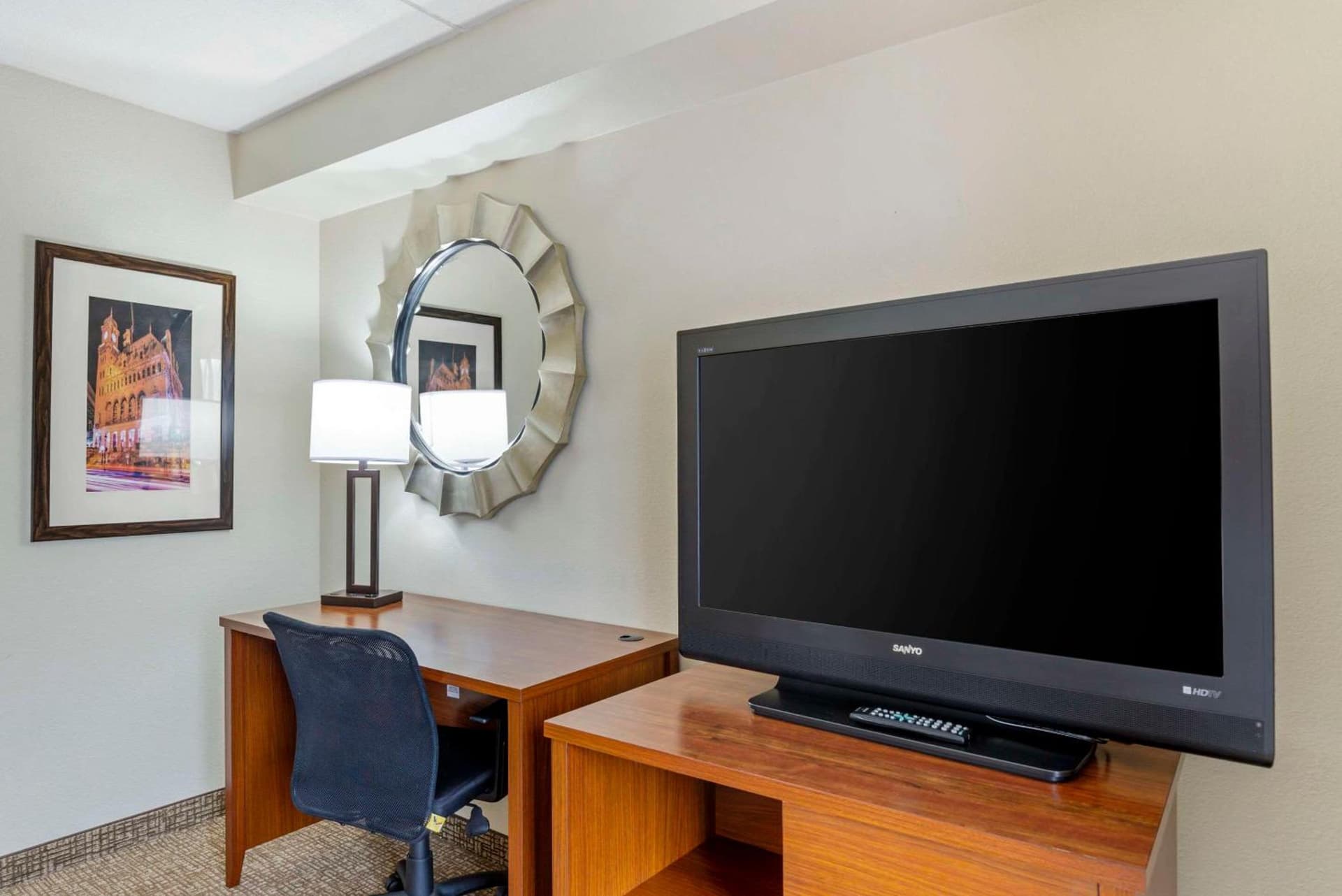 Comfort Suites At Virginia Center Commons gallery photo in Richmond, VA — image 65
