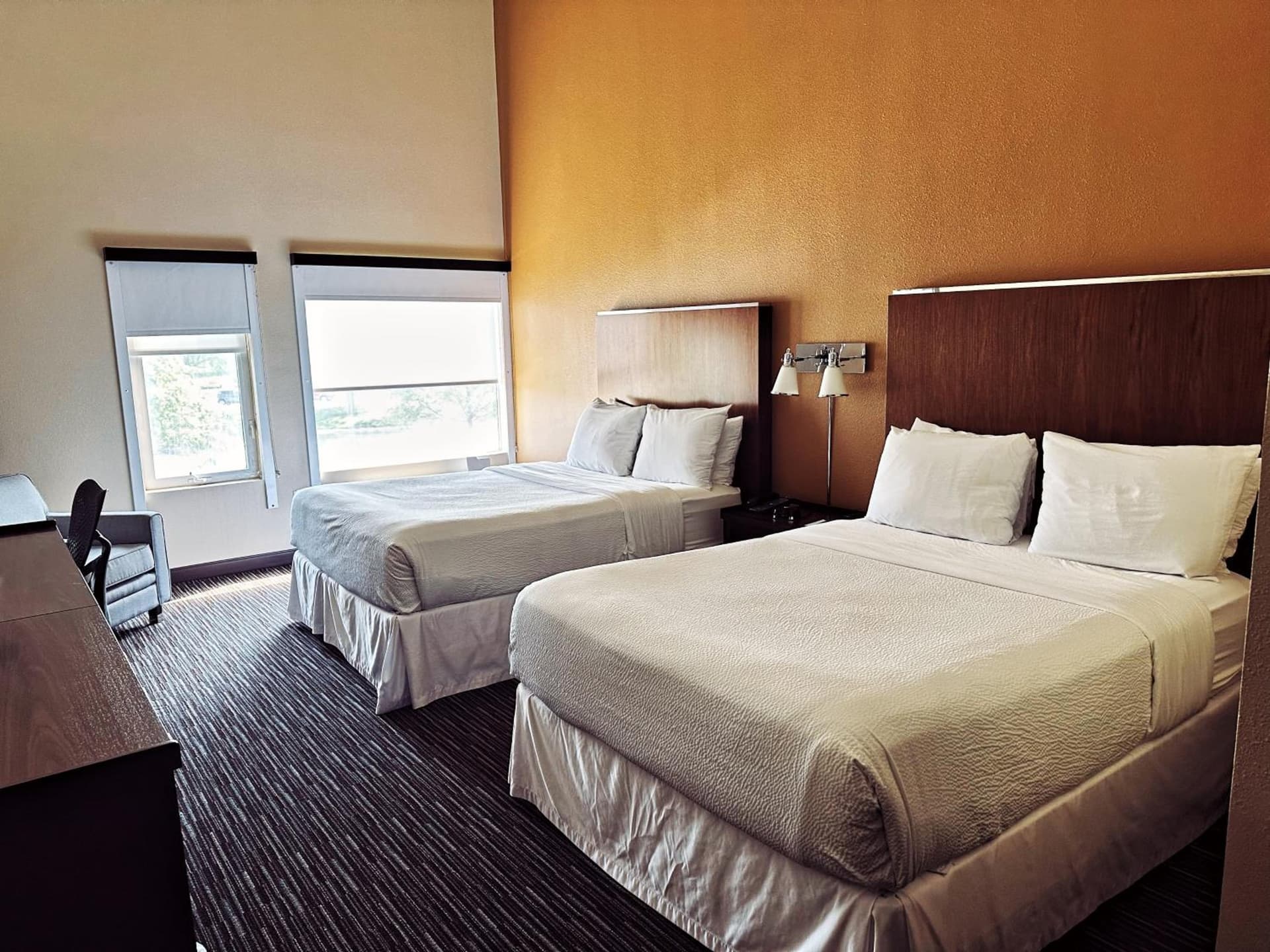 Four Points by Sheraton Buffalo Grove interior in Buffalo Grove, IL — gallery photo 2