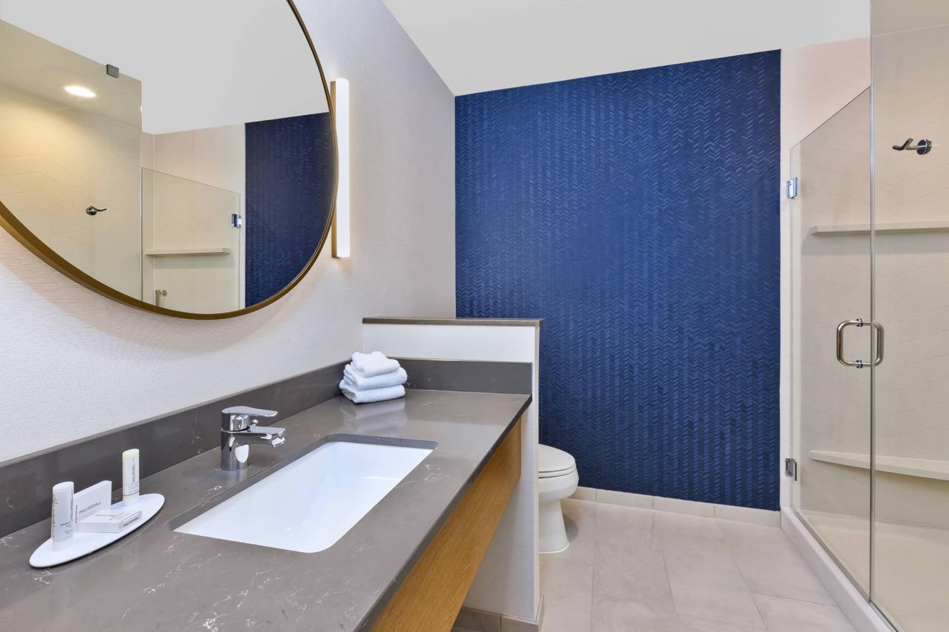 Fairfield Inn & Suites by Marriott Cincinnati Airport South/Florence property views in Florence, KY — gallery photo 3