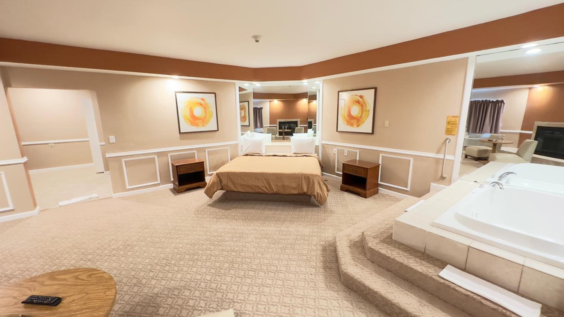 Inn of the Dove Harrisburg-Hershey Romantic Suites gallery photo in Harrisburg, PA — image 209