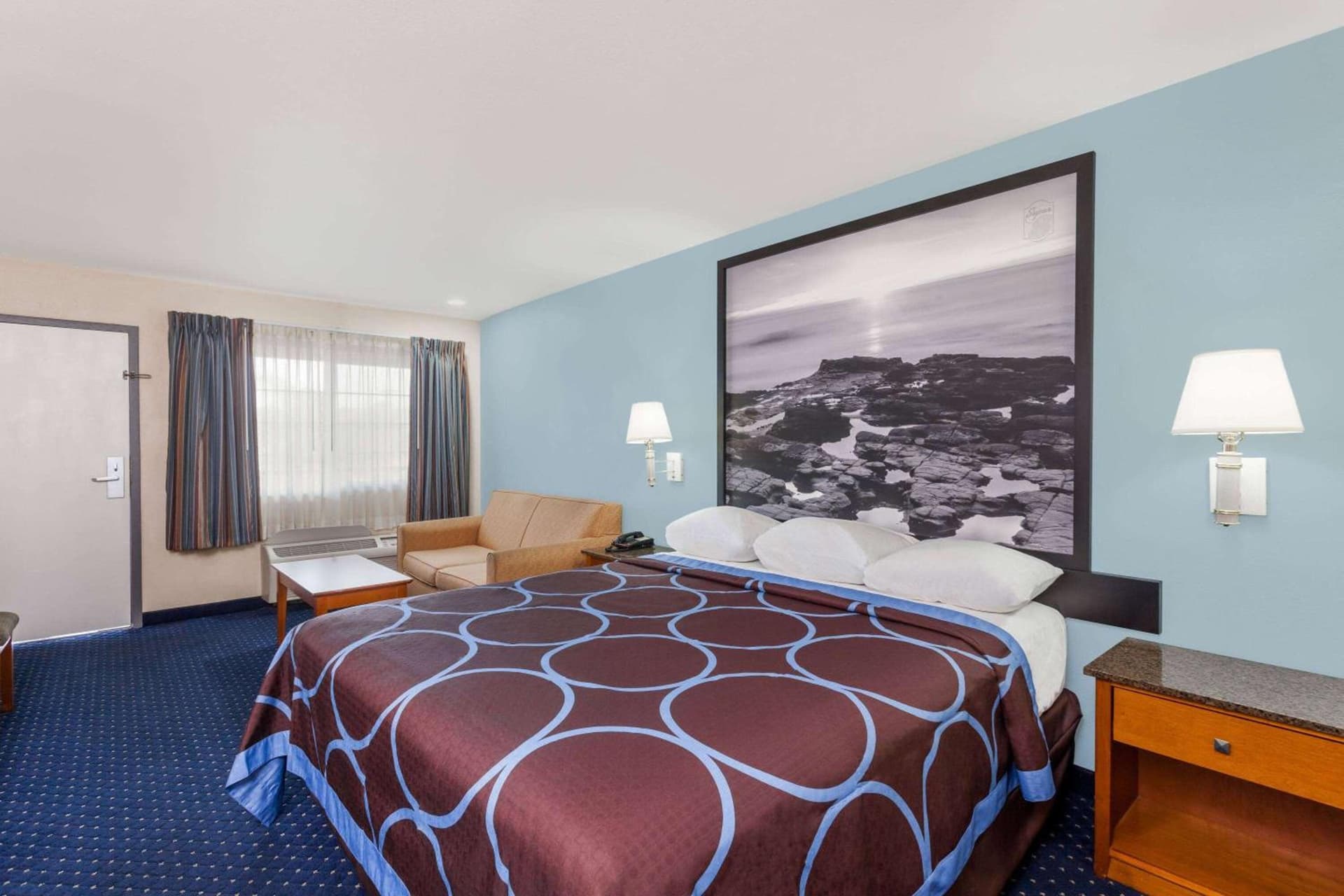 Super 8 by Wyndham El Cajon San Diego gallery photo in El Cajon, CA — image 12