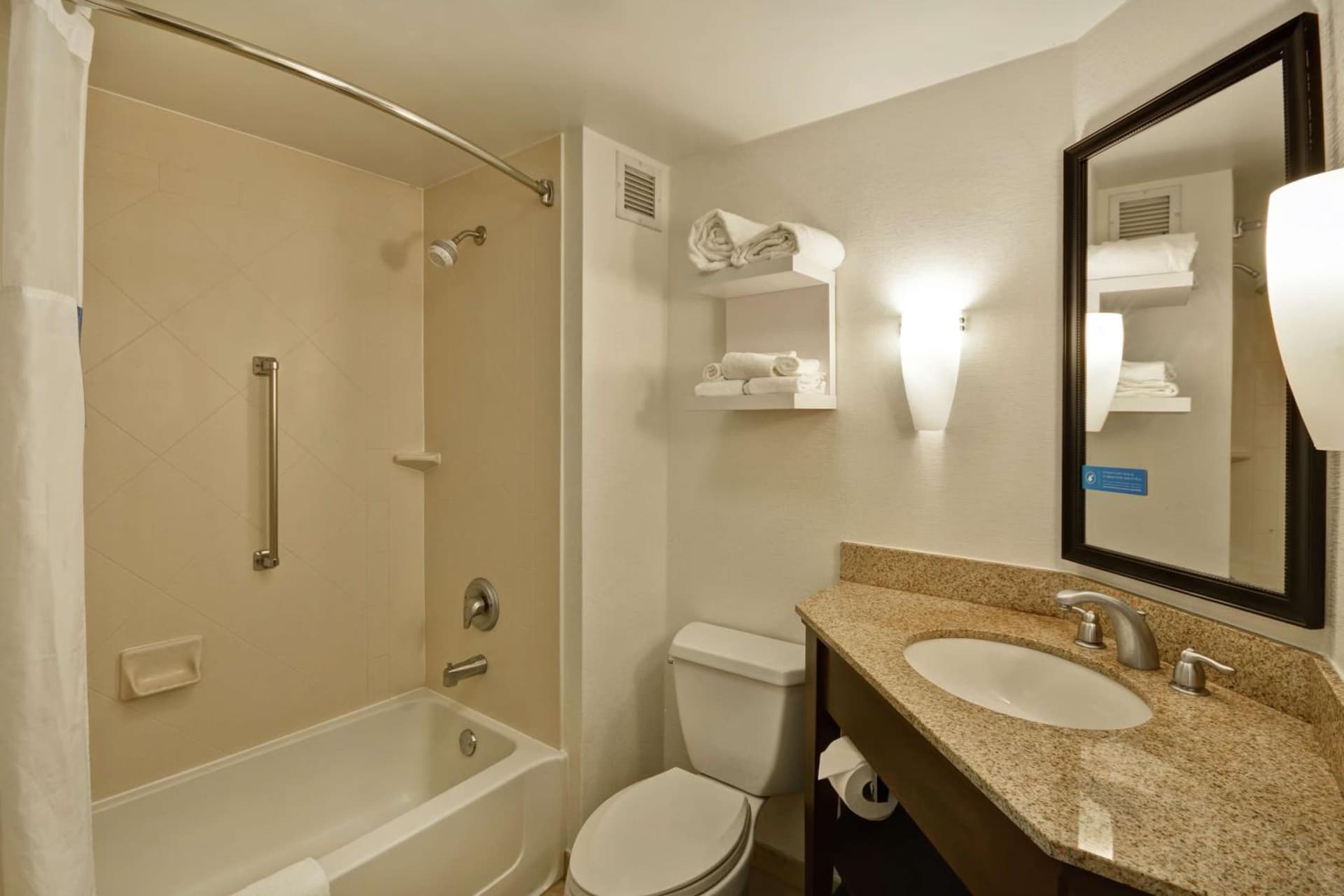 Hampton Inn Detroit Madison Heights South Troy gallery photo in Madison Heights, MI — image 24