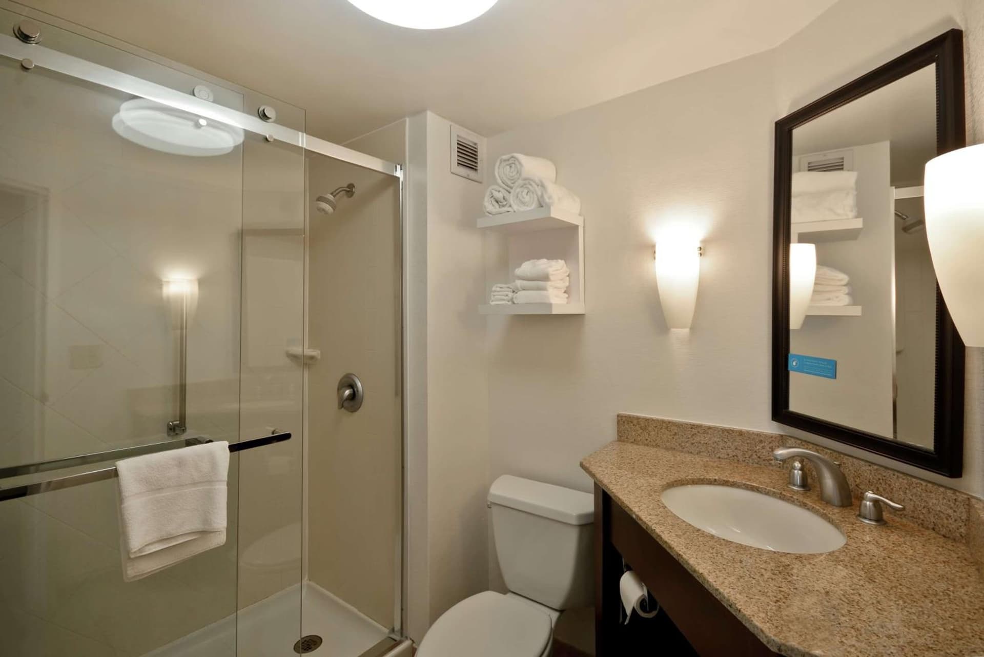 Hampton Inn Detroit Madison Heights South Troy gallery photo in Madison Heights, MI — image 16