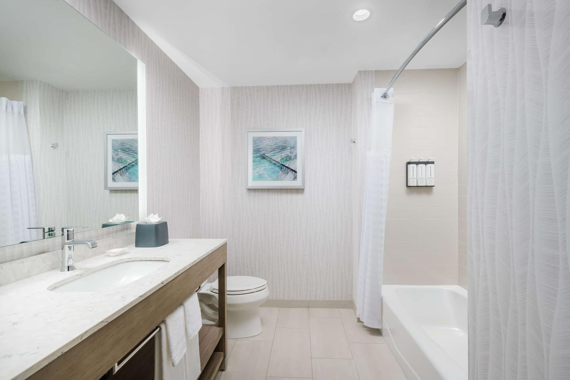 Hyatt Place Panama City Beach - Beachfront gallery photo in Panama City Beach, FL — image 50