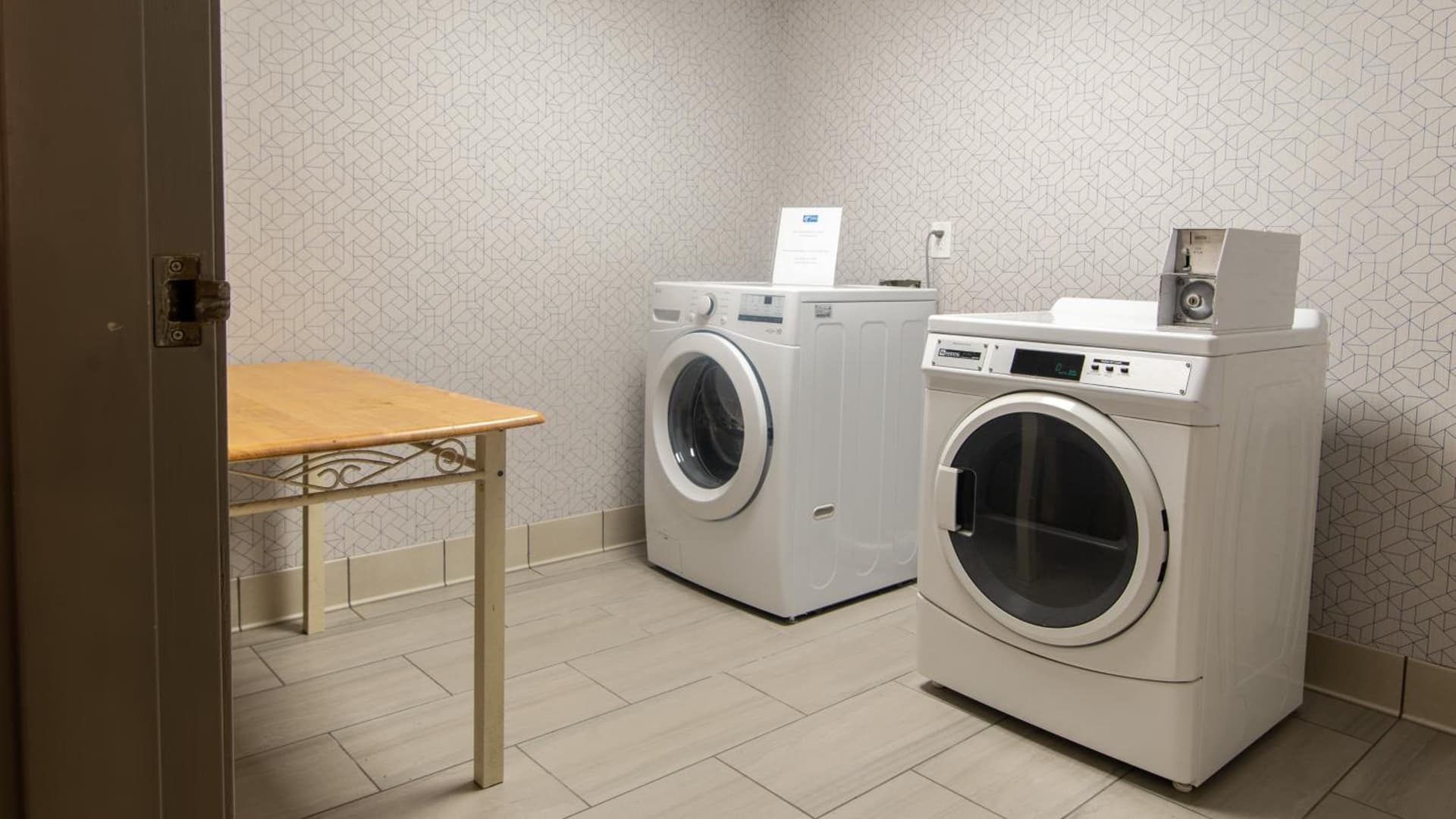 Holiday Inn Express Oakdale by IHG gallery photo in Oakdale, CA — image 26