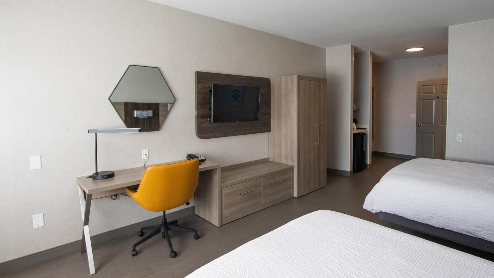 Holiday Inn Express Oakdale by IHG gallery photo in Oakdale, CA — image 47