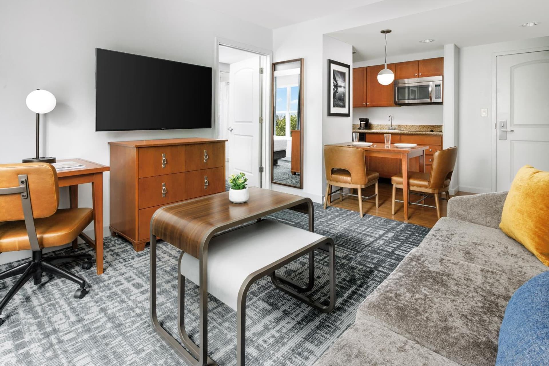 Homewood Suites by Hilton Portsmouth gallery photo in Portsmouth, NH — image 6