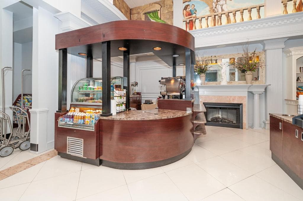 Bellissimo Hotel, Trademark by Wyndham Near Foxwoods Casino gallery photo in North Stonington — image 42