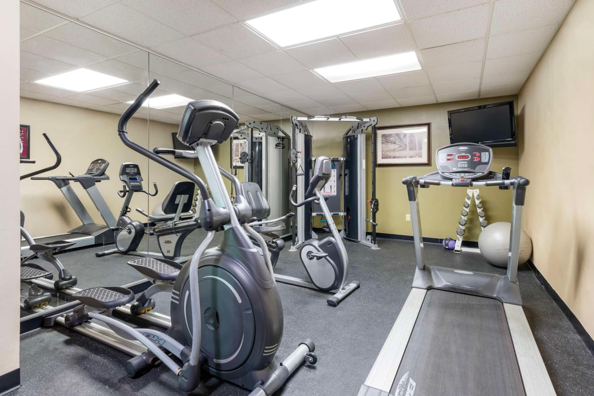 Best Western Plus Eau Claire Conference Center gallery photo in Eau Claire, WI — image 7