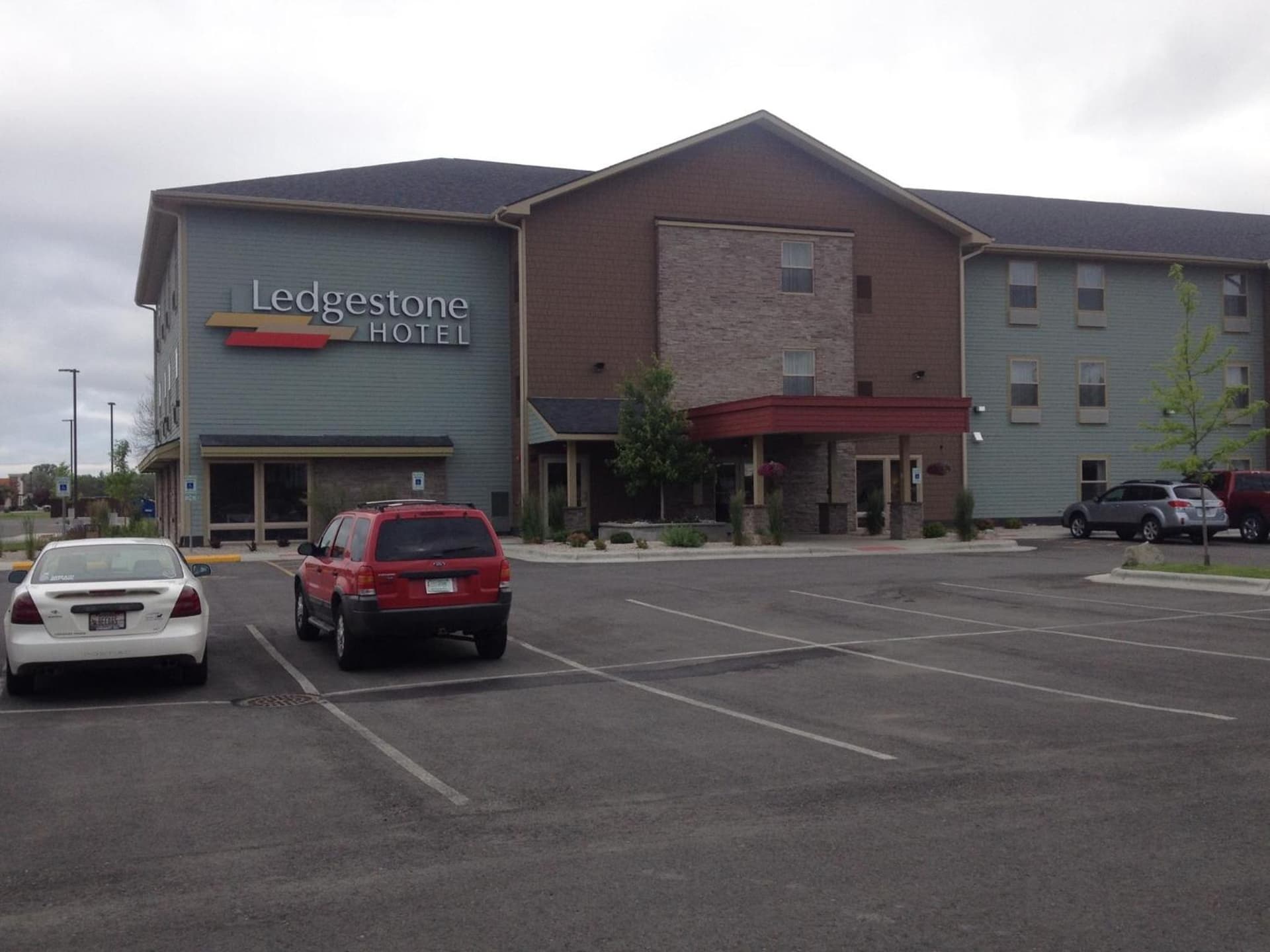 Ledgestone Suites Hotel Billings gallery photo in Billings, MT — image 21