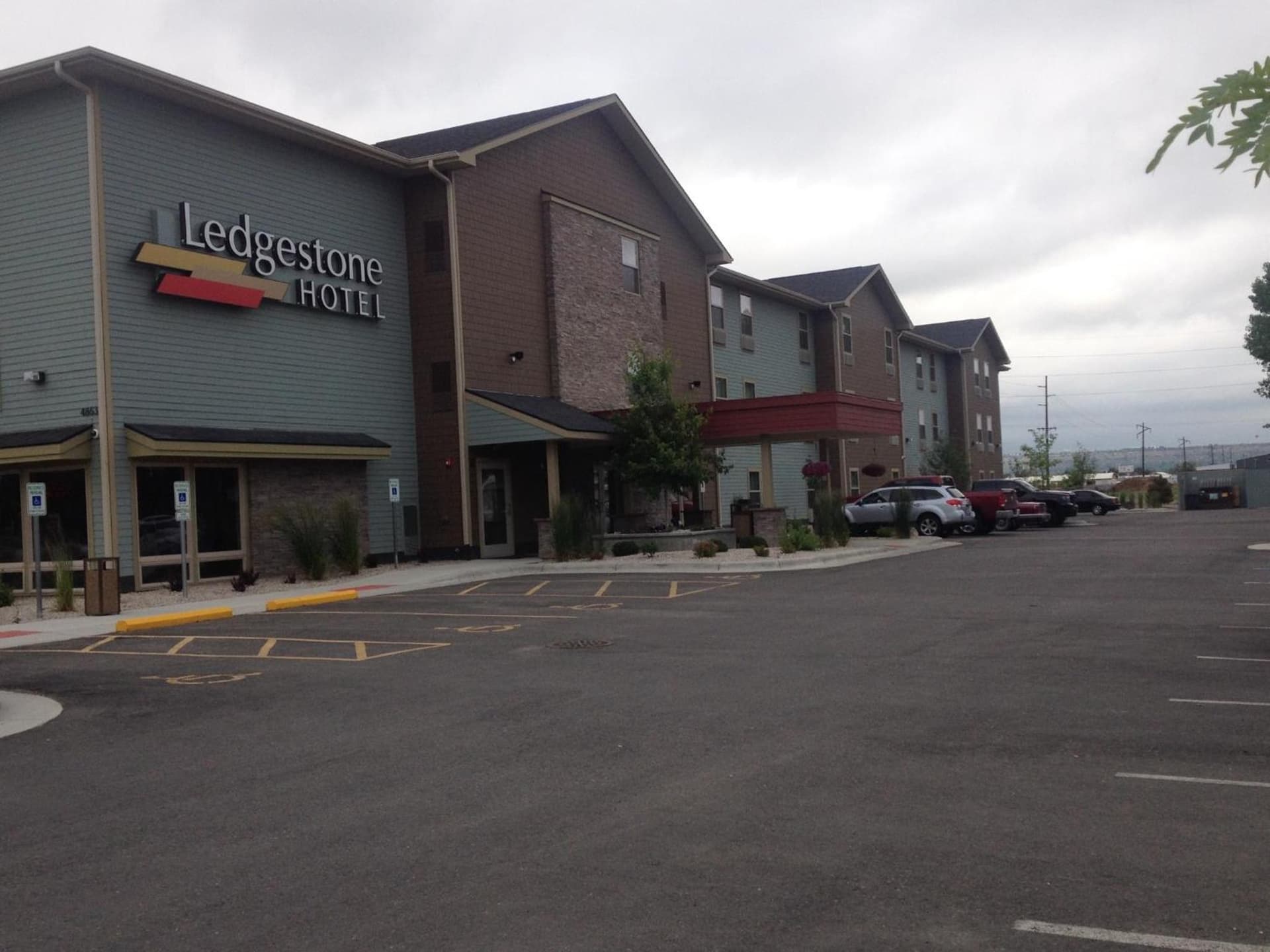 Ledgestone Suites Hotel Billings gallery photo in Billings, MT — image 6