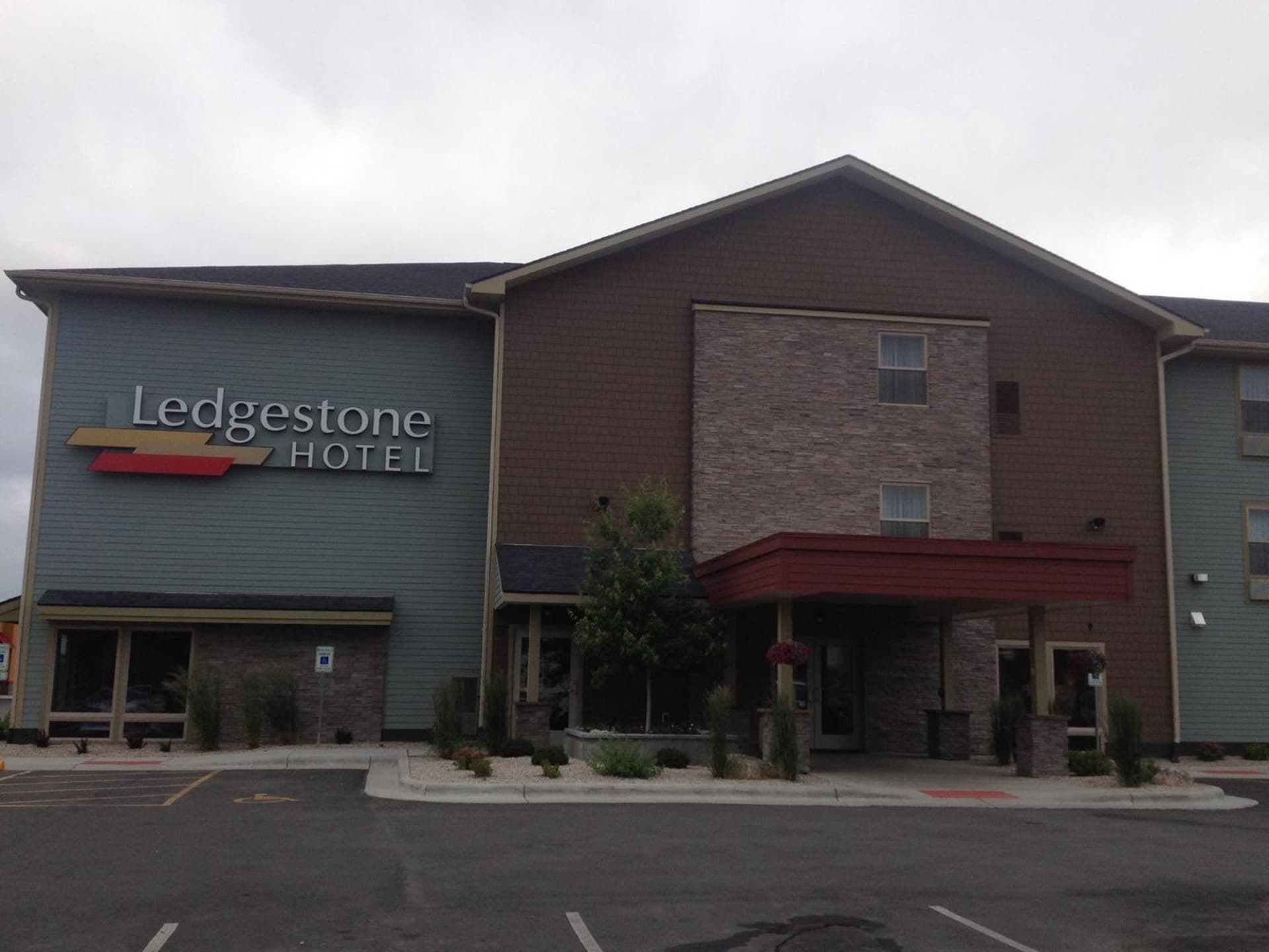 Ledgestone Suites Hotel Billings gallery photo in Billings, MT — image 16