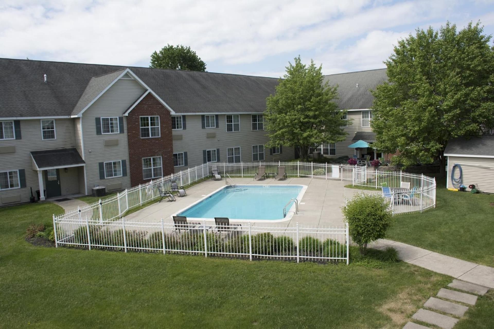 Cresthill Suites Syracuse gallery photo in East Syracuse, NY — image 8