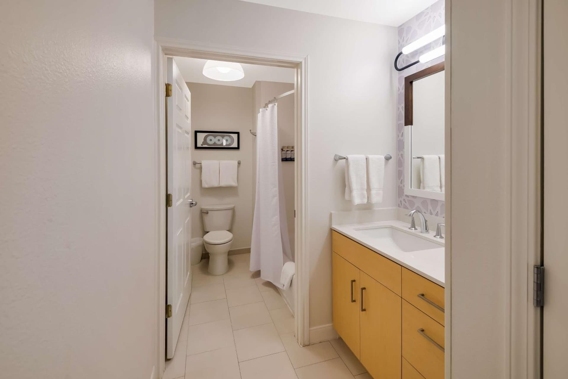 Sonesta ES Suites Andover Boston interior in Andover — gallery photo 2