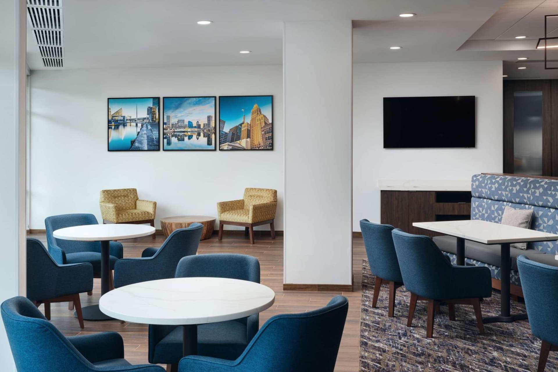 Hampton Inn Towson Downtown gallery photo in Towson, MD — image 30
