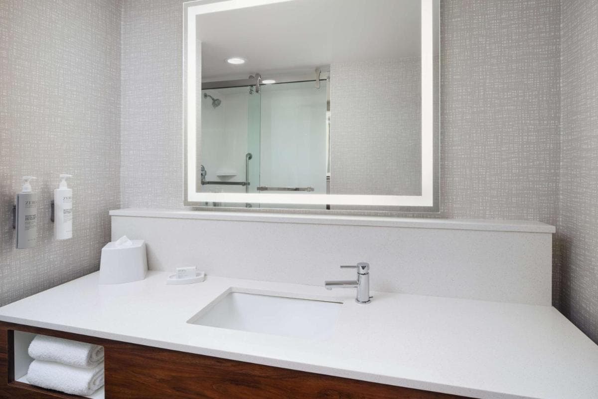 Hampton Inn Towson Downtown gallery photo in Towson, MD — image 7