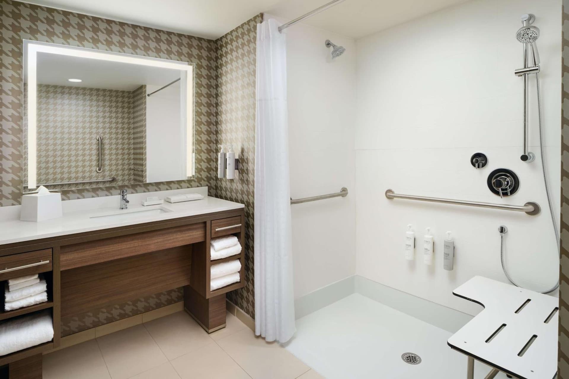 Home2 Suites By Hilton Towson gallery photo in Towson, MD — image 4