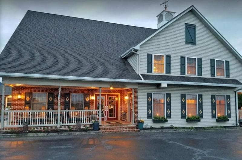 Country Living Inn gallery photo in Lancaster, PA — image 24