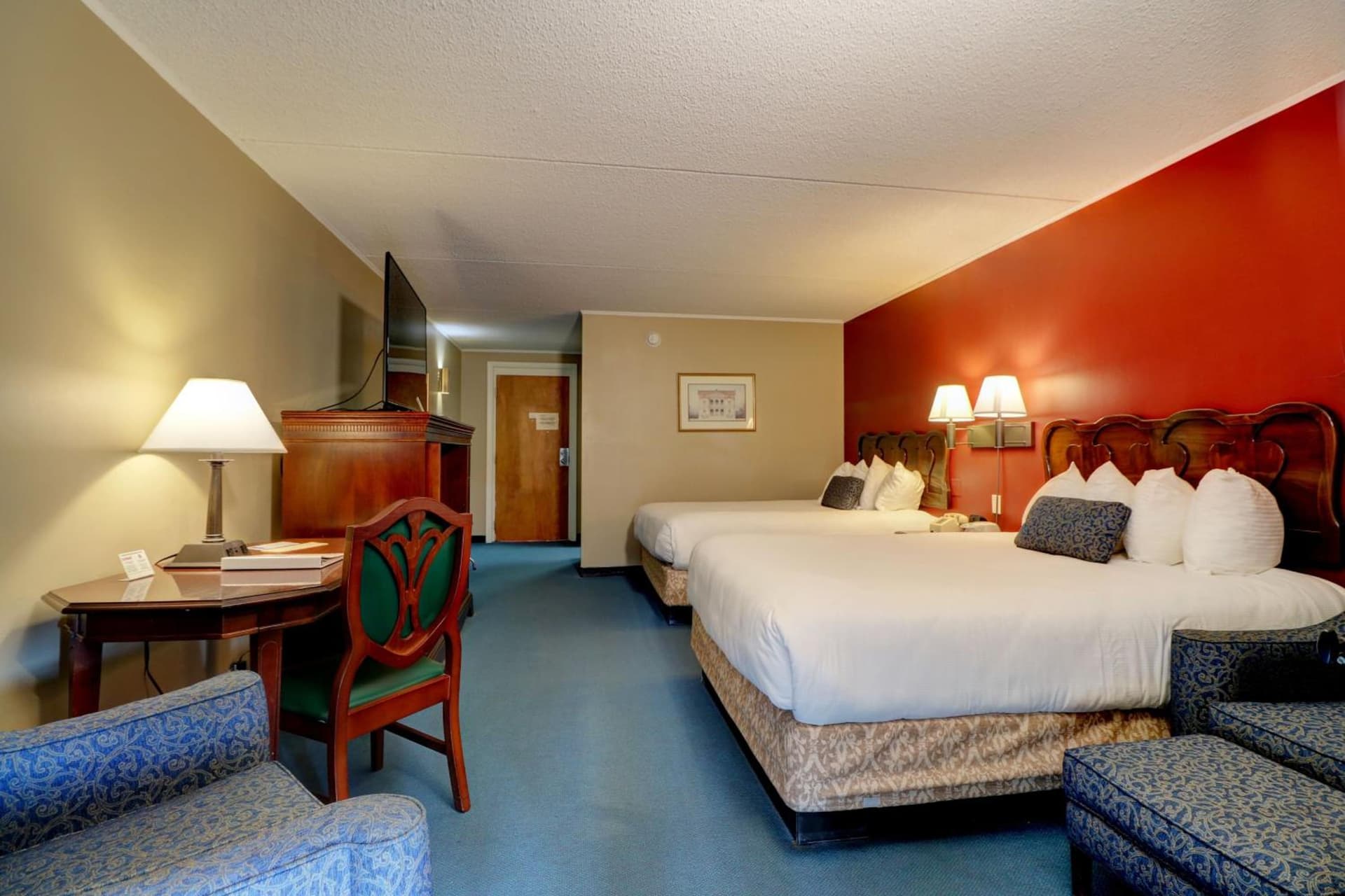 Fireside Inn & Suites Gilford gallery photo in Gilford — image 192