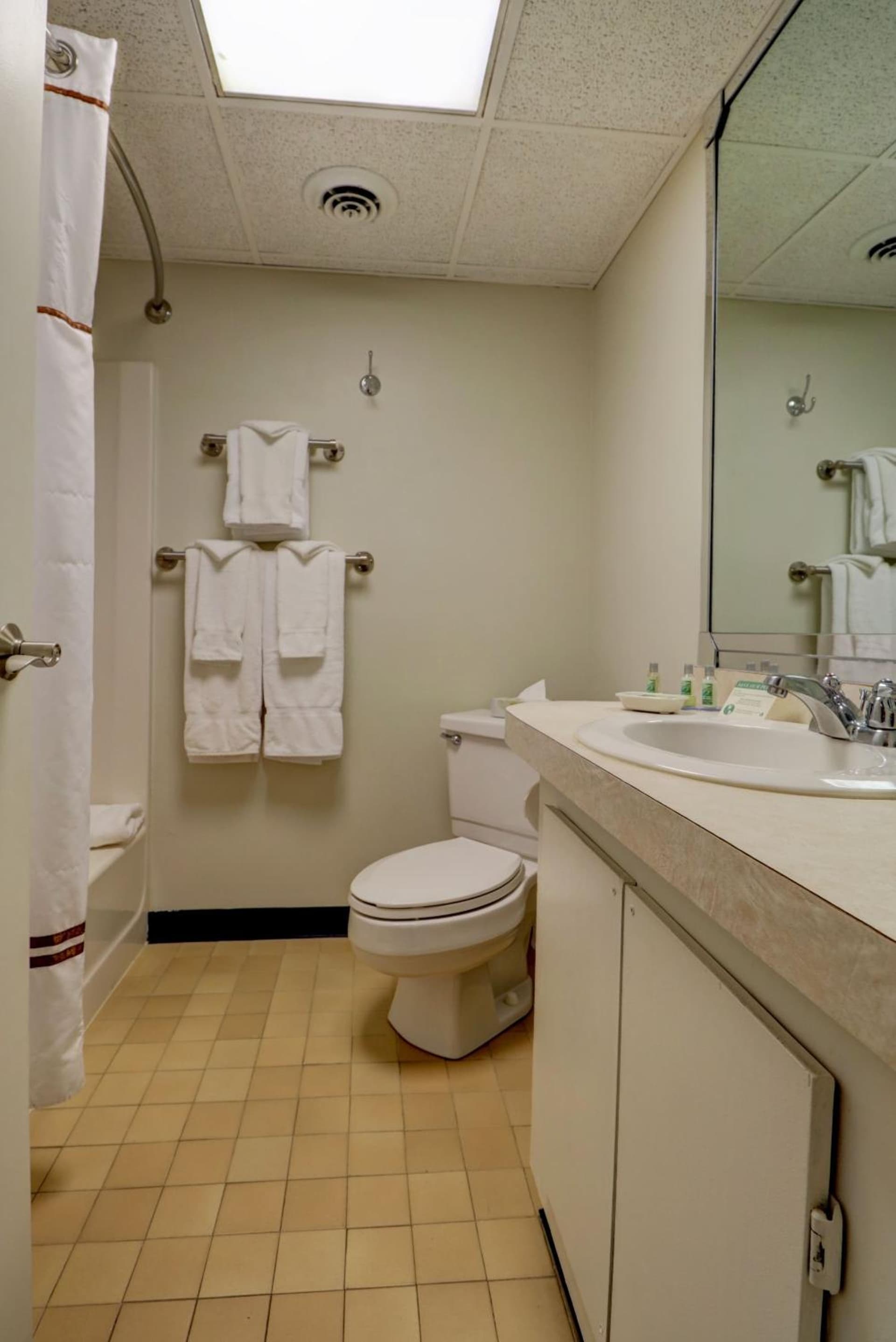Fireside Inn & Suites Gilford gallery photo in Gilford — image 154