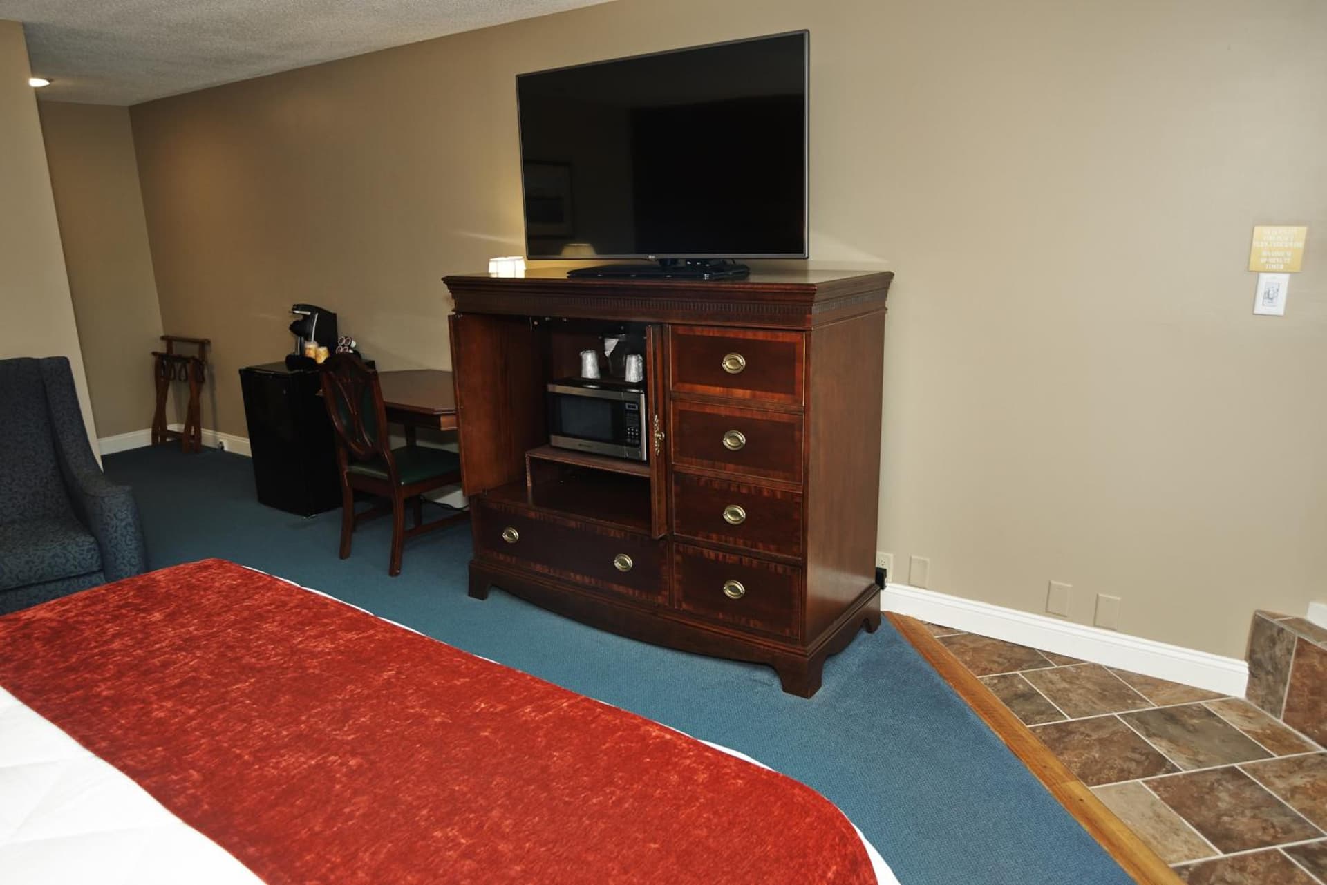 Fireside Inn & Suites Gilford gallery photo in Gilford — image 67