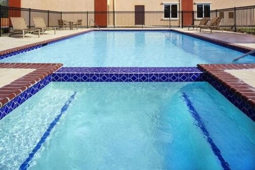 Four Points by Sheraton Houston Hobby Airport interior in Houston, TX — gallery photo 2
