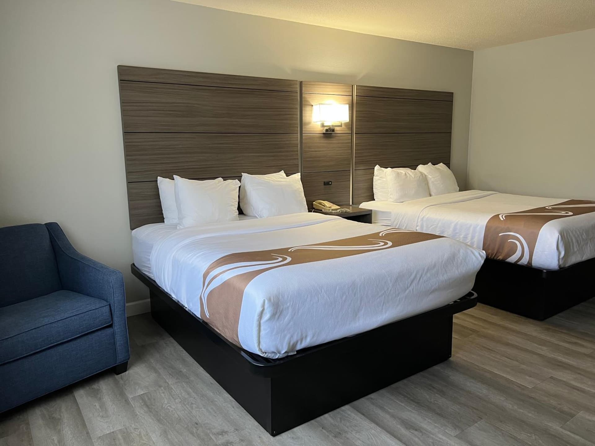 Quality Inn & Suites Red Wing interior in Red Wing, MN — gallery photo 2