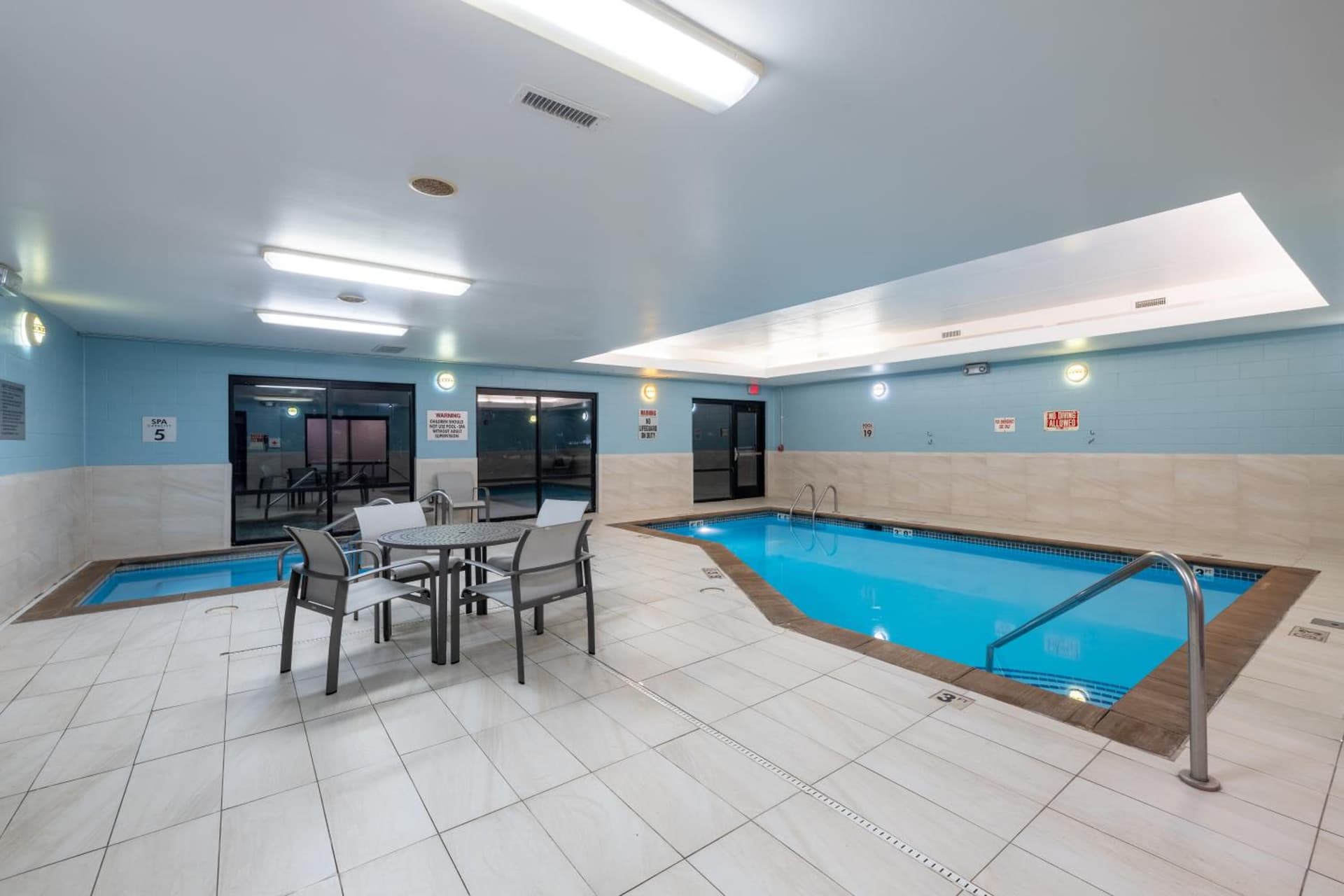 Holiday Inn Express Rochester South - Mayo Area by IHG gallery photo in Rochester, MN — image 16