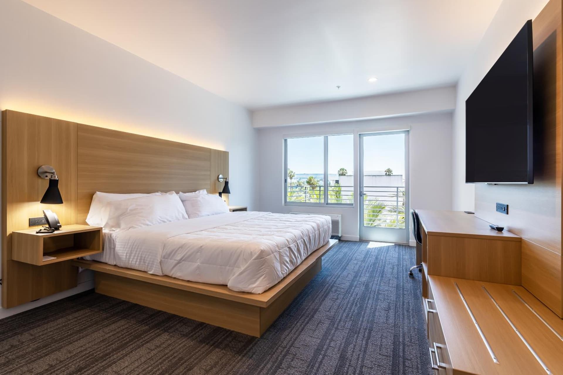 Hotel Mai Downtown Long Beach gallery photo in Long Beach, CA — image 7