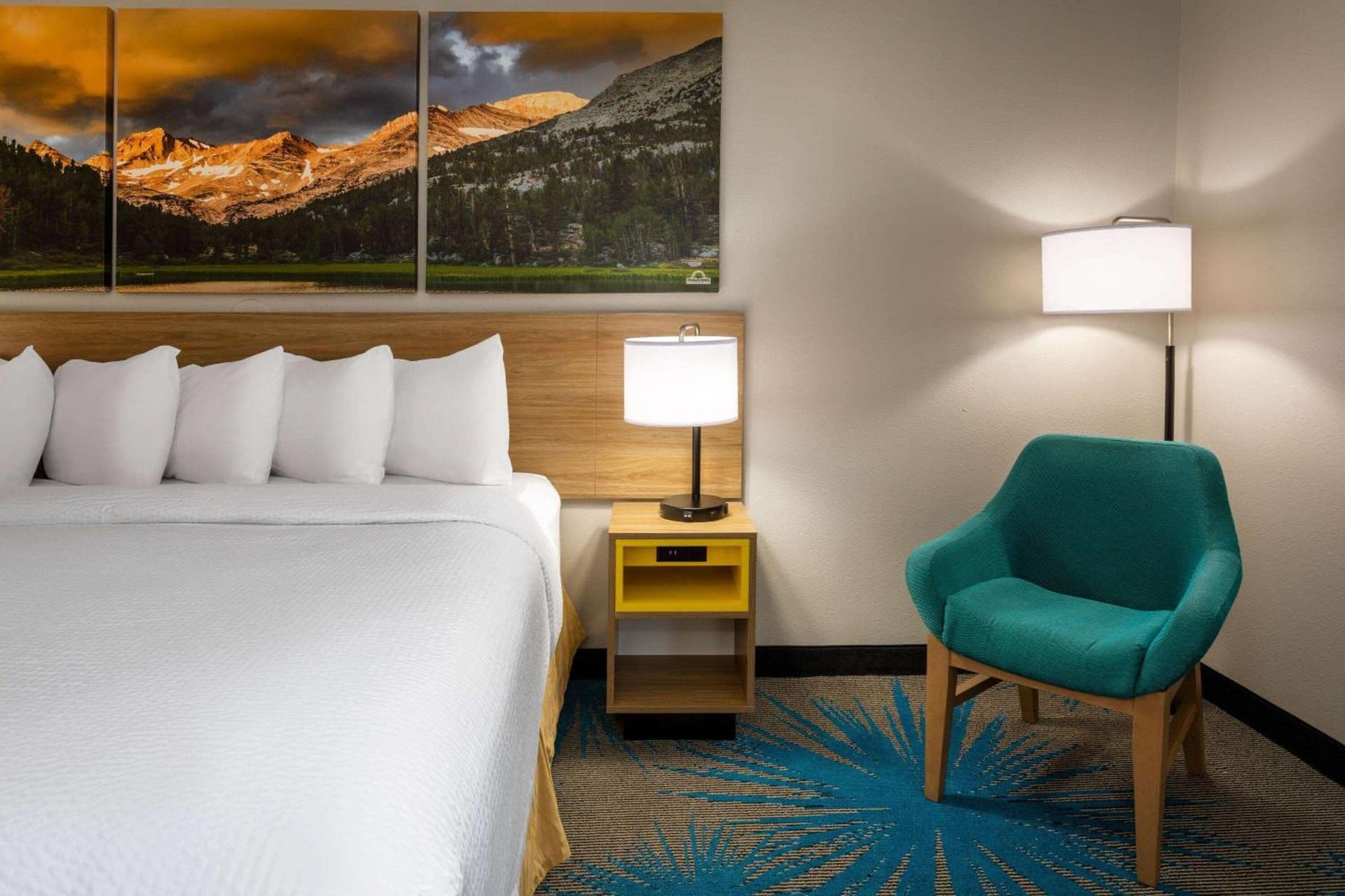 Days Inn & Suites by Wyndham Denver International Airport gallery photo in Denver, CO — image 6