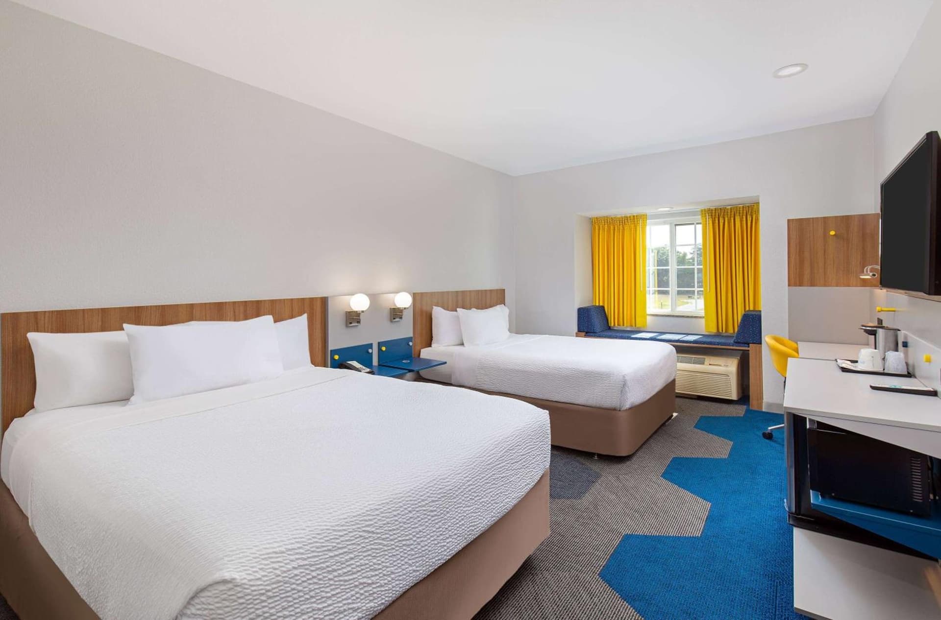 Microtel Inn and Suites by Wyndham gallery photo in Opelika, AL — image 22
