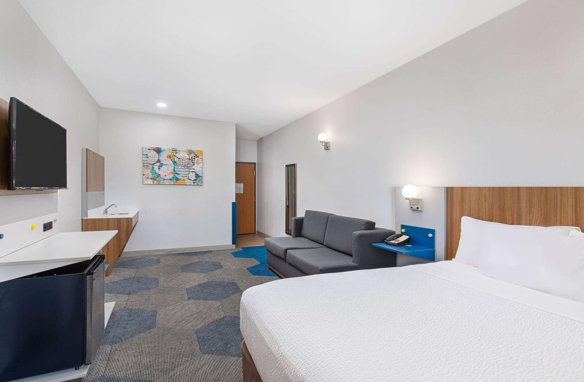 Microtel Inn and Suites by Wyndham gallery photo in Opelika, AL — image 21