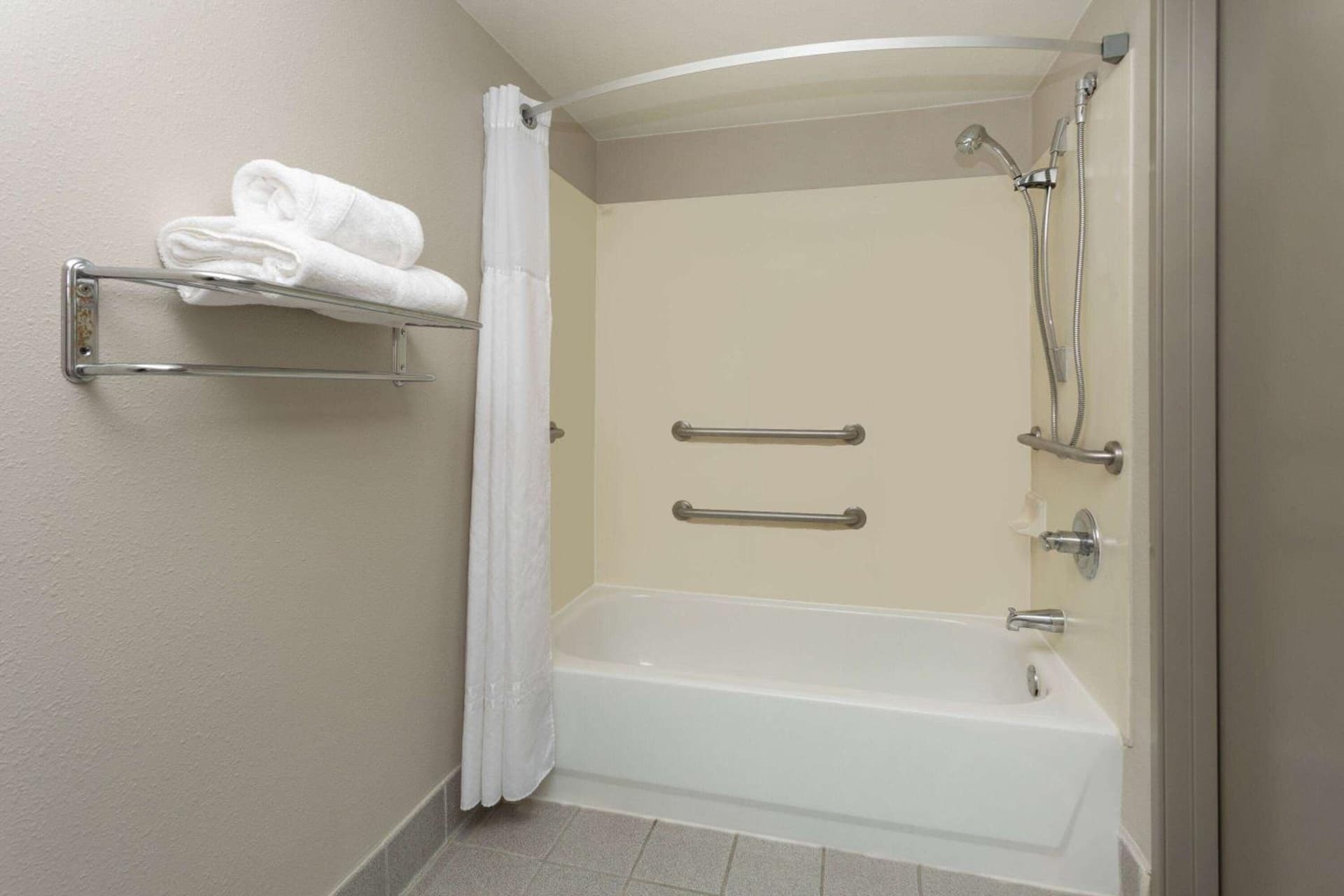 Days Inn & Suites by Wyndham Denver International Airport gallery photo in Denver, CO — image 25