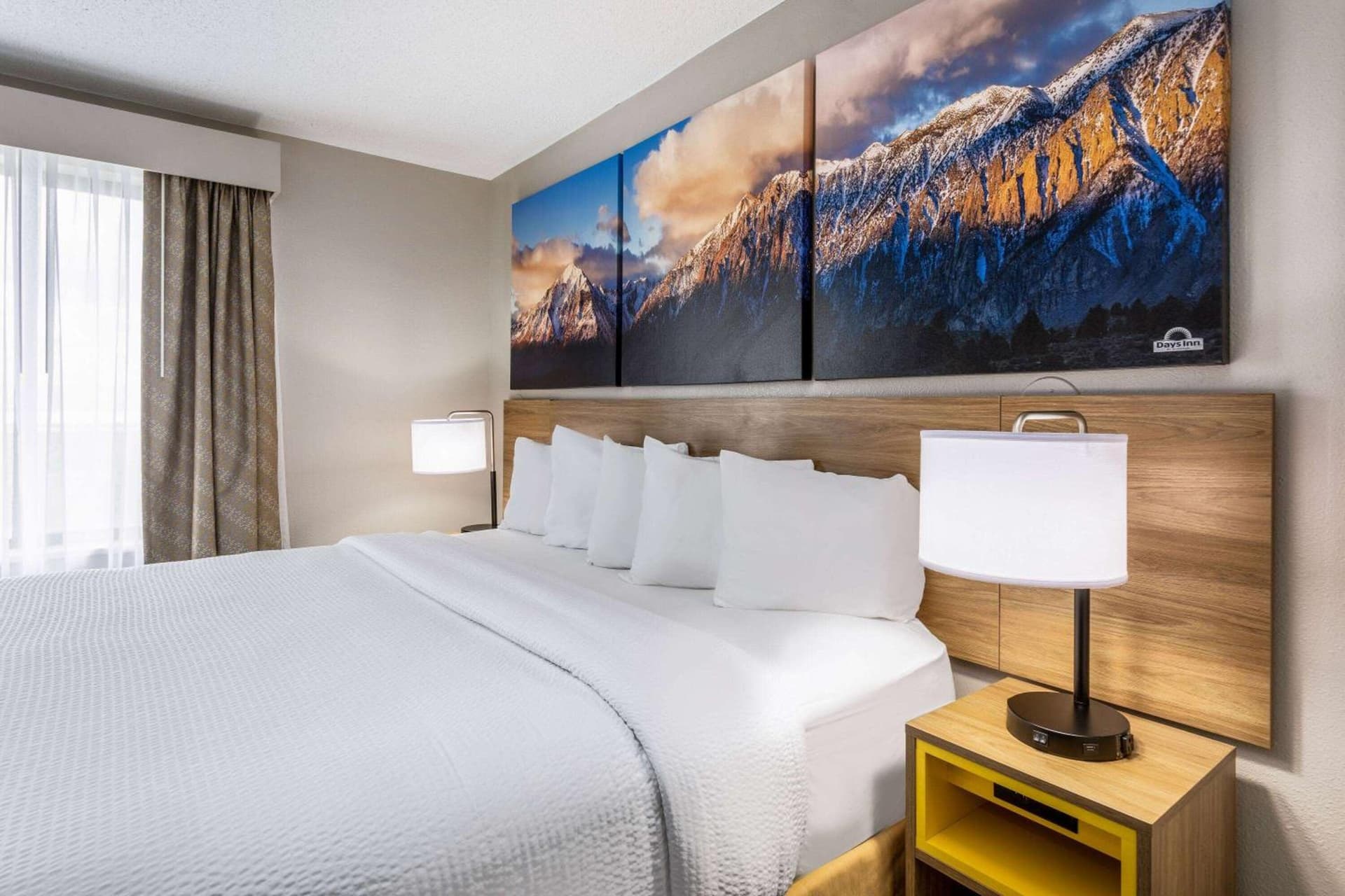 Days Inn & Suites by Wyndham Denver International Airport gallery photo in Denver, CO — image 15