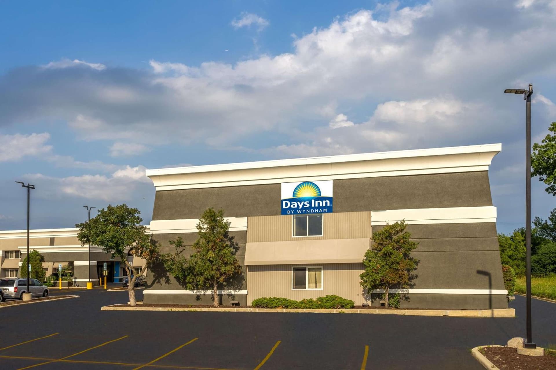 Days Inn by Wyndham Pleasant Prairie Kenosha featured exterior or lobby in Kenosha, WI — similar hotel