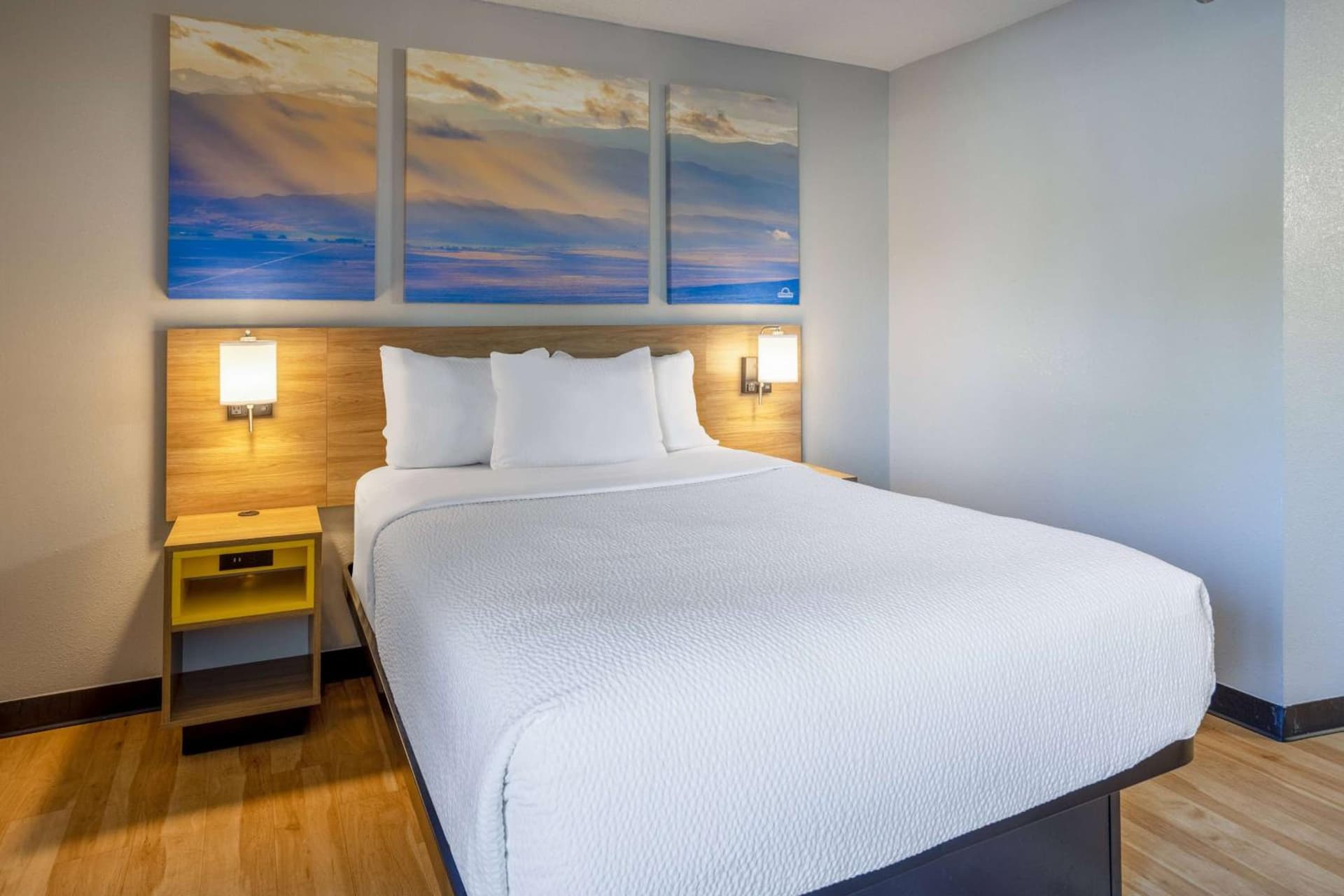 Days Inn by Wyndham Pleasant Prairie Kenosha gallery photo in Kenosha, WI — image 37
