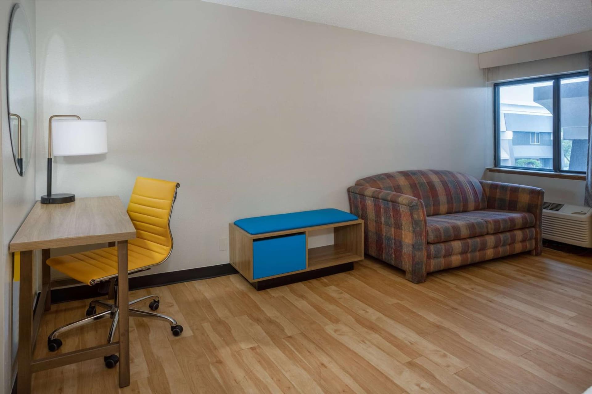 Days Inn by Wyndham Pleasant Prairie Kenosha gallery photo in Kenosha, WI — image 9