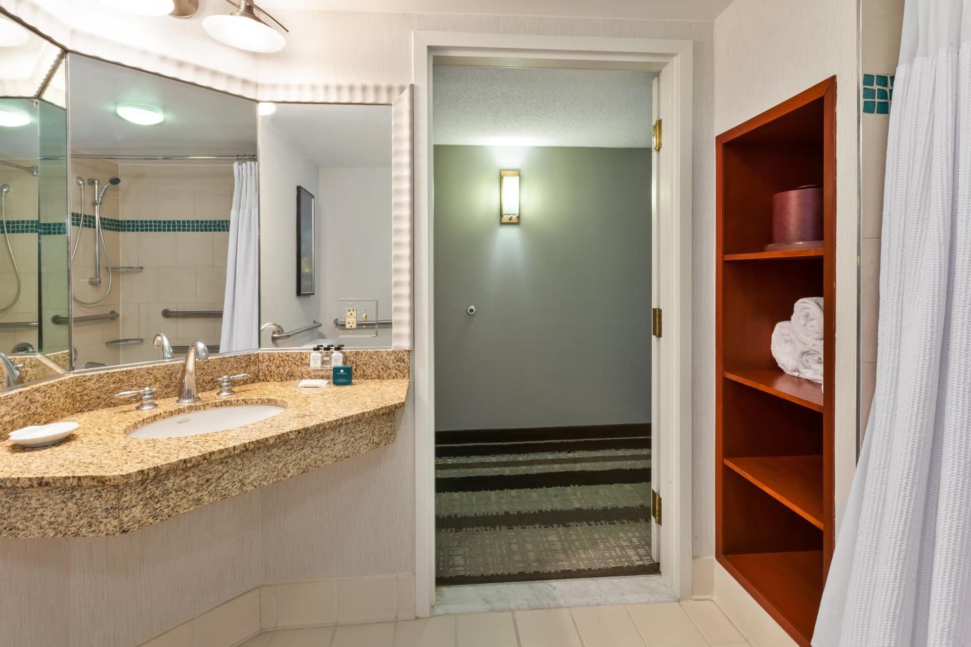 Crowne Plaza Dulles Airport by IHG gallery photo in Herndon, VA — image 41