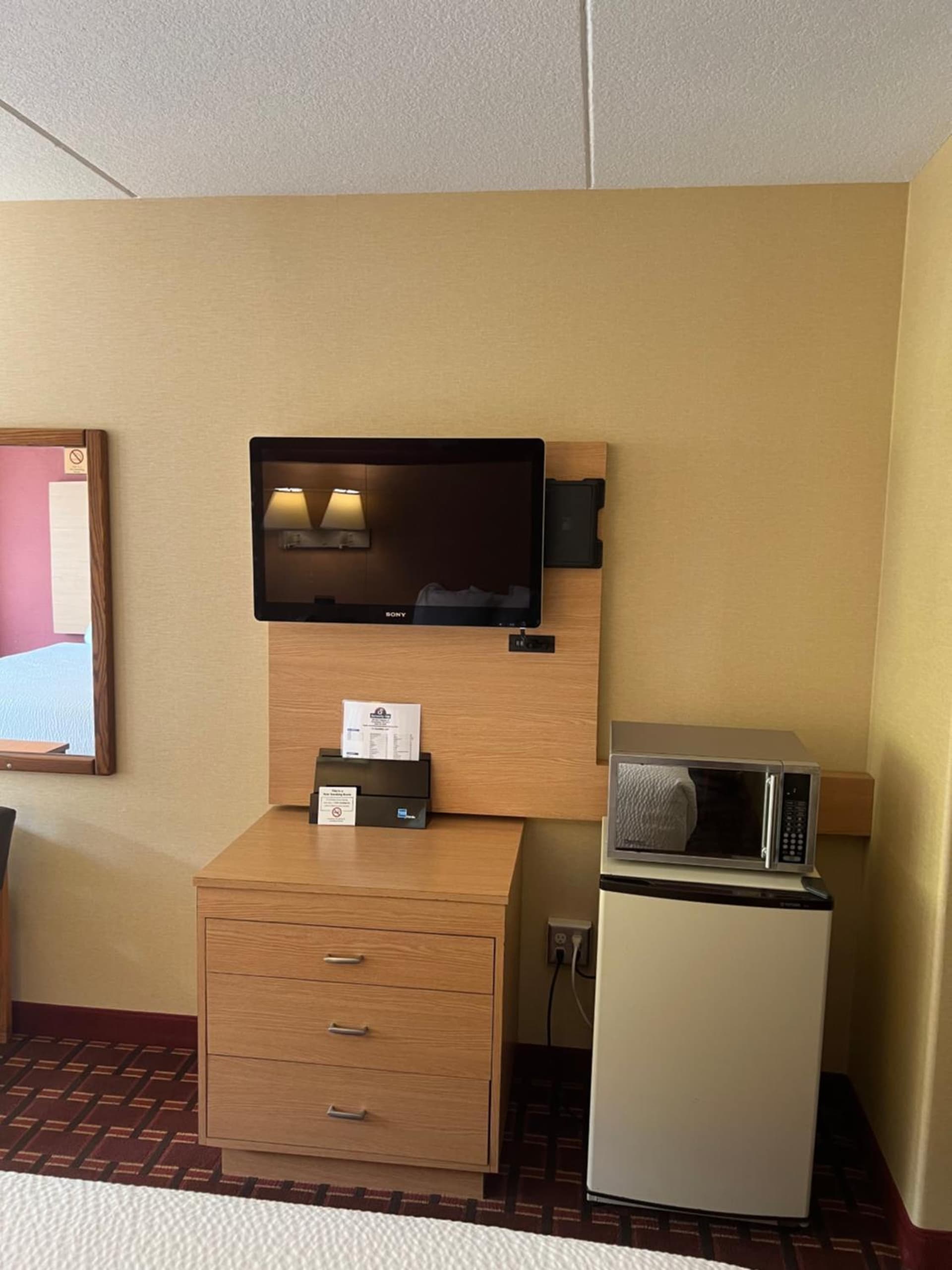Serenity Inn Sweetwater property views in Sweetwater, TN — gallery photo 3