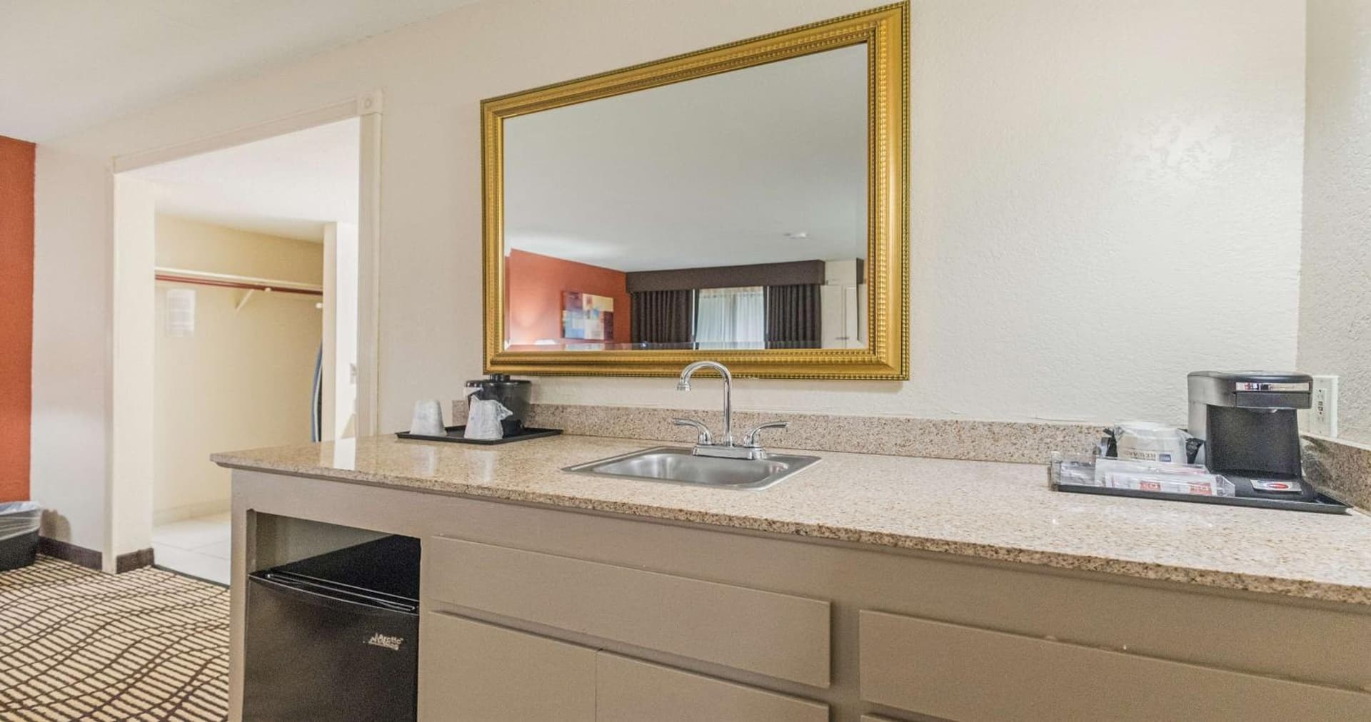 Best Western Roseville Inn gallery photo in Roseville, CA — image 109
