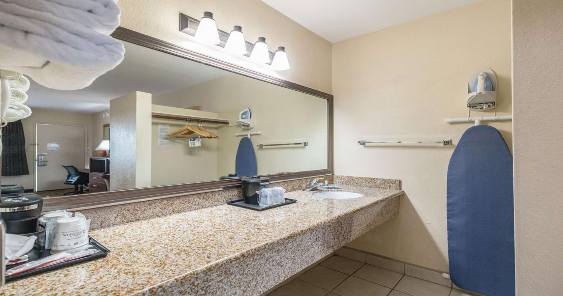 Best Western Roseville Inn gallery photo in Roseville, CA — image 90