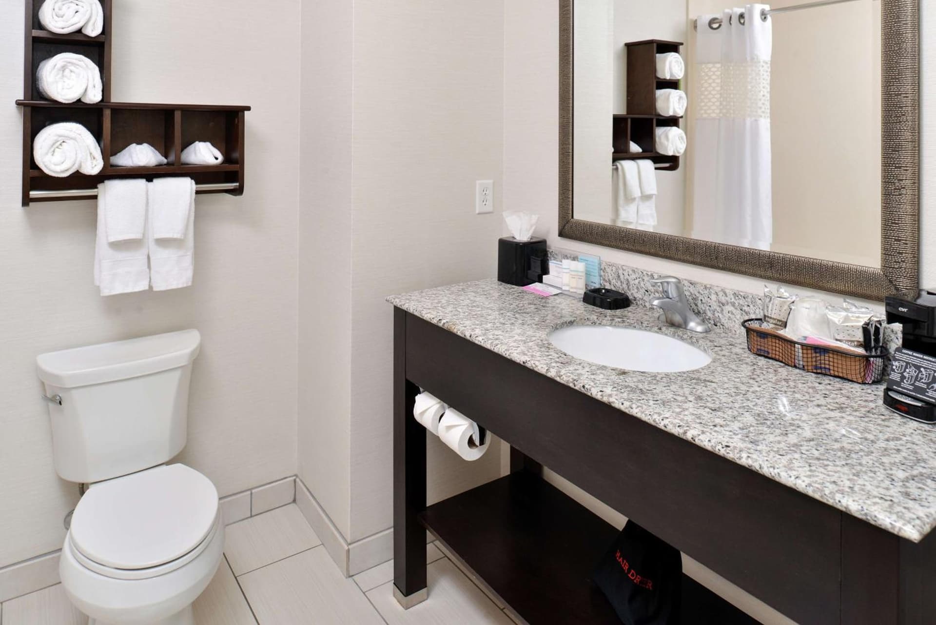 Hampton Inn Middletown gallery photo in Middletown, OH — image 25