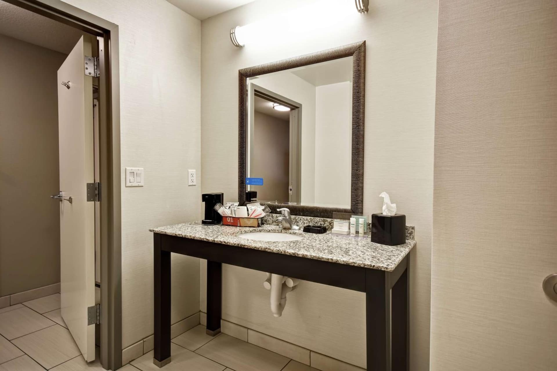 Hampton Inn Middletown gallery photo in Middletown, OH — image 43