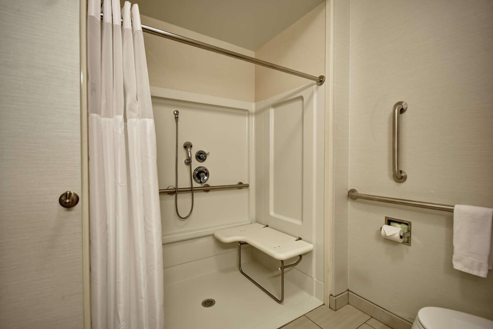Hampton Inn Middletown property views in Middletown, OH — gallery photo 3